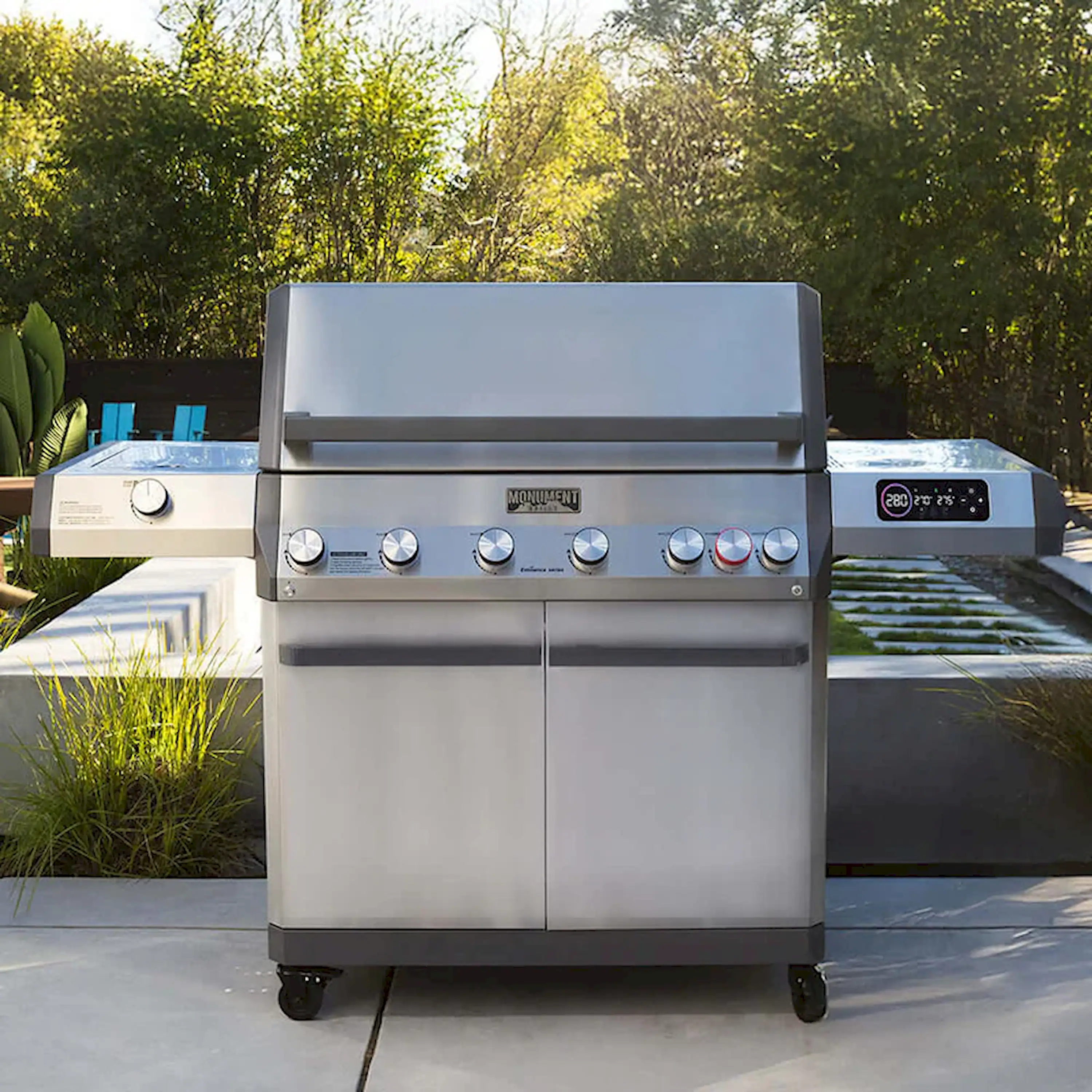 Monument Eminence Gas Grill in Stainless Steel with 6 Burners (E605) - Image 2