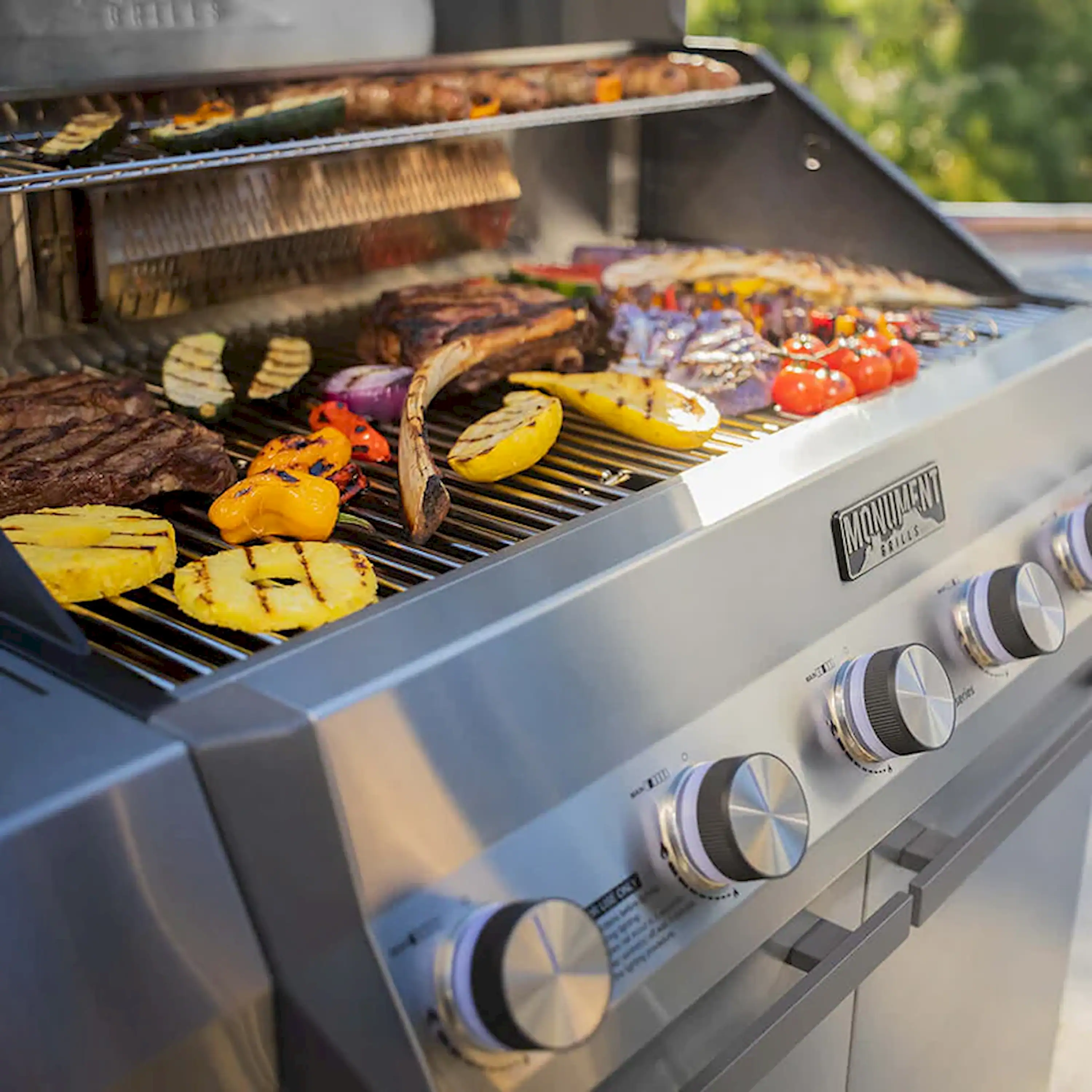 Monument Eminence Gas Grill in Stainless Steel with 6 Burners (E605) - Image 7