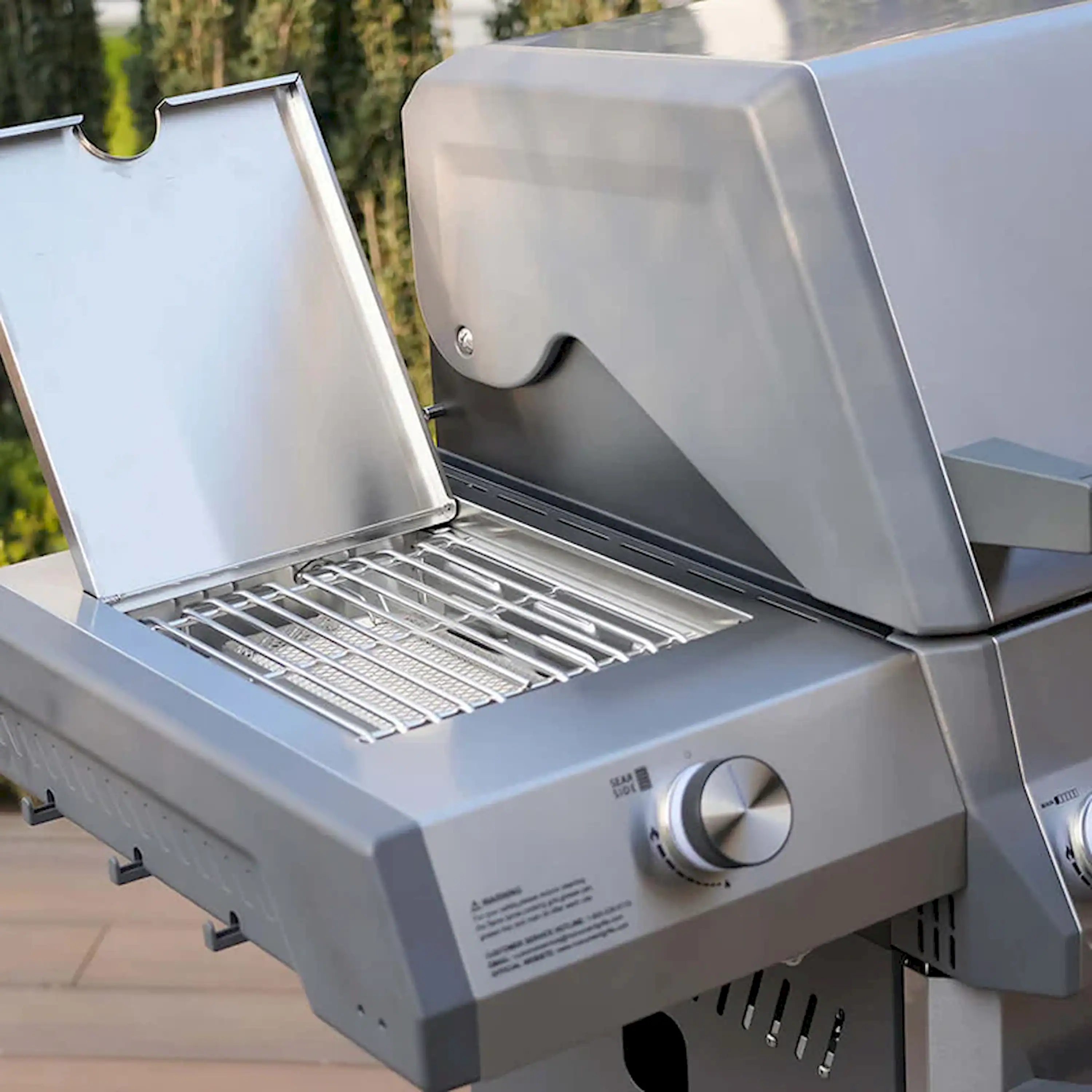 Monument Eminence Gas Grill in Stainless Steel with 6 Burners (E605) - Image 8