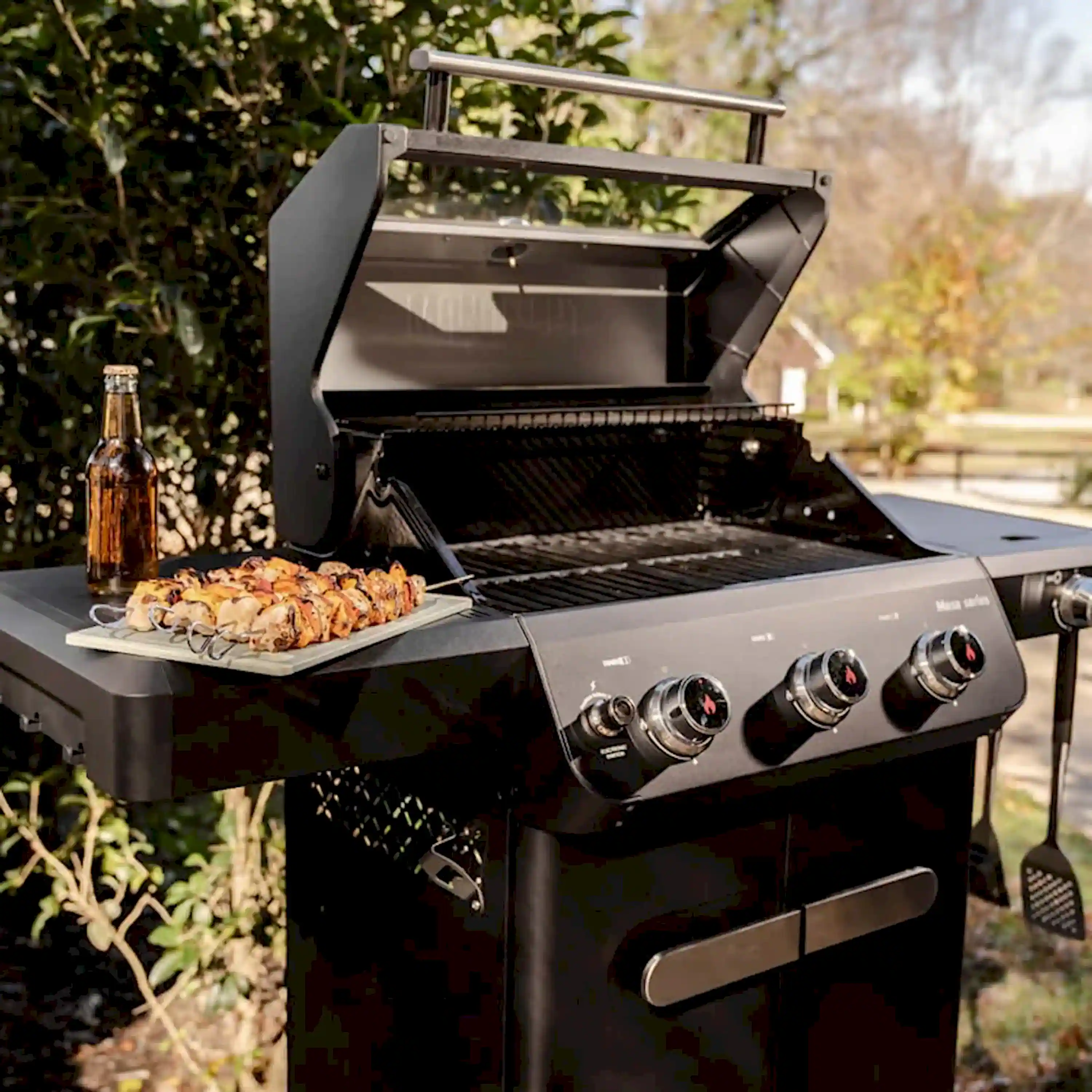 Monument Mesa Propane Gas Grill in Black with 3 Burners (M325) - Image 15