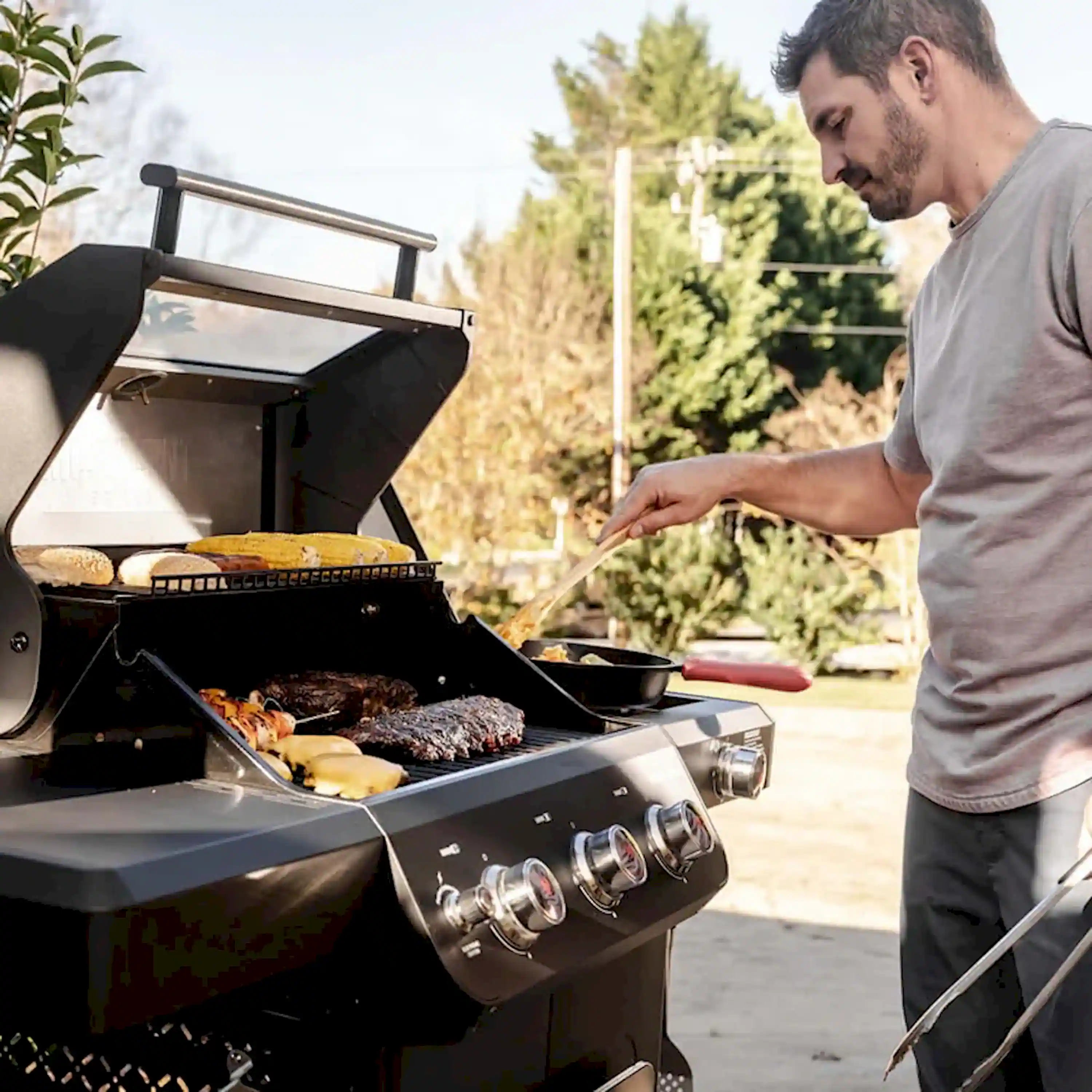 Monument Mesa Propane Gas Grill in Black with 3 Burners (M325) - Image 6