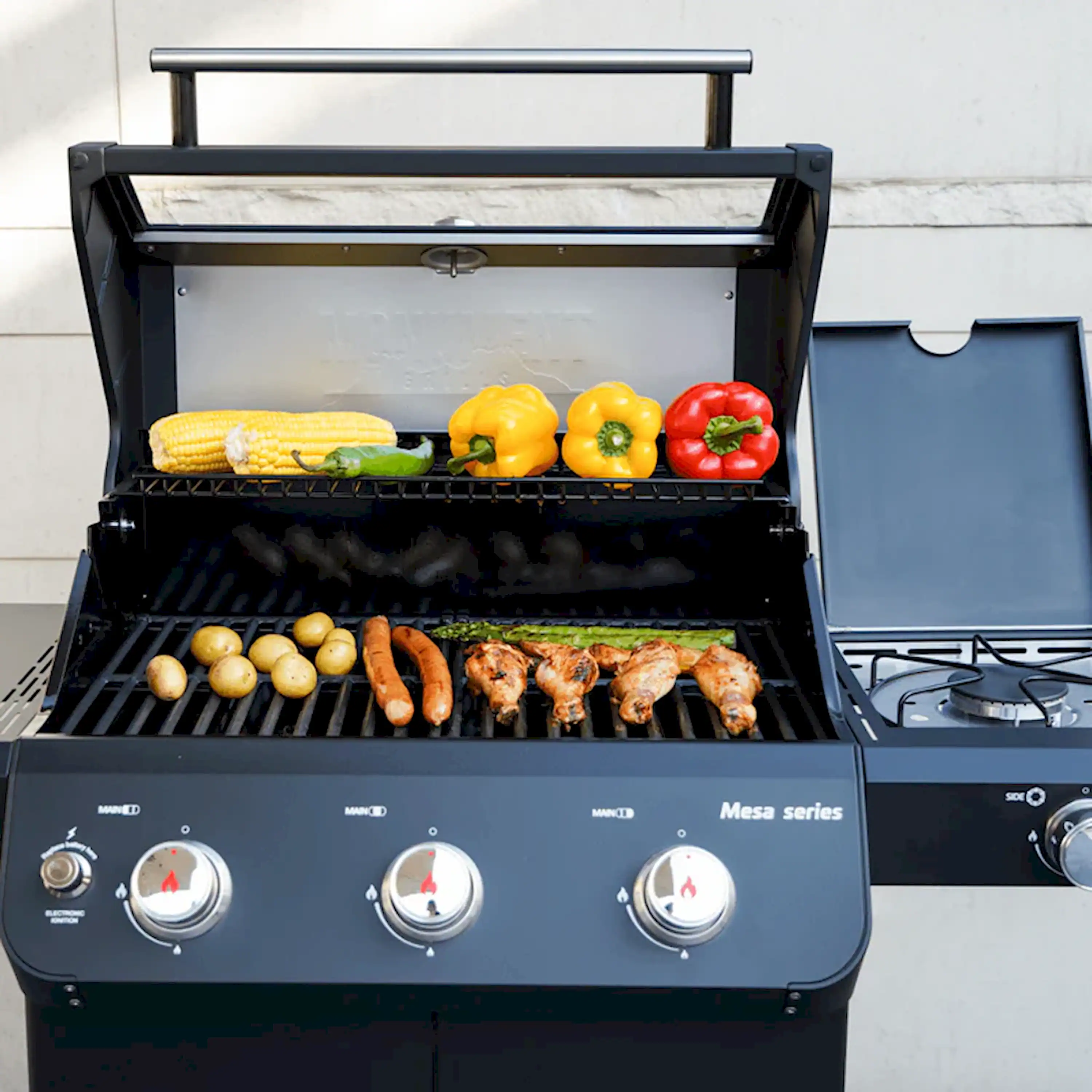 Monument Mesa Propane Gas Grill in Black with 3 Burners (M325) - Image 7