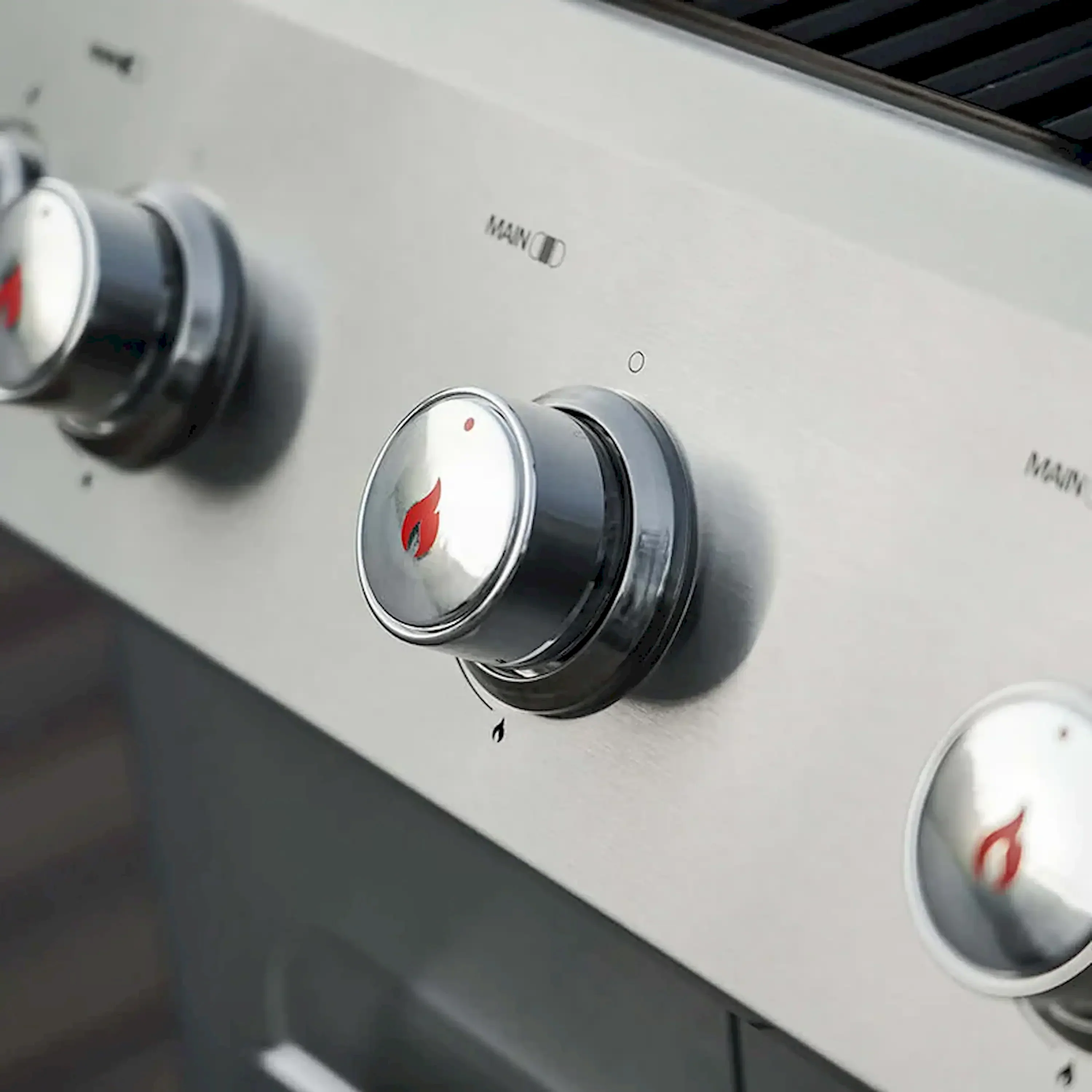 Monument Mesa Propane Gas Grill in Stainless Steel with 3 Burners (M305) - Image 13