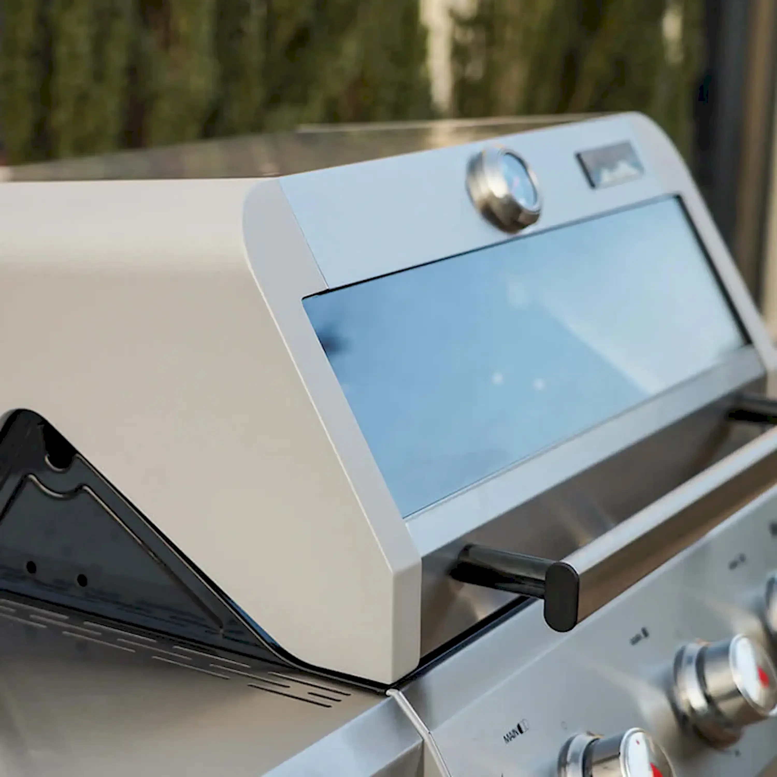 Monument Mesa Propane Gas Grill in Stainless Steel with 3 Burners (M305) - Image 15