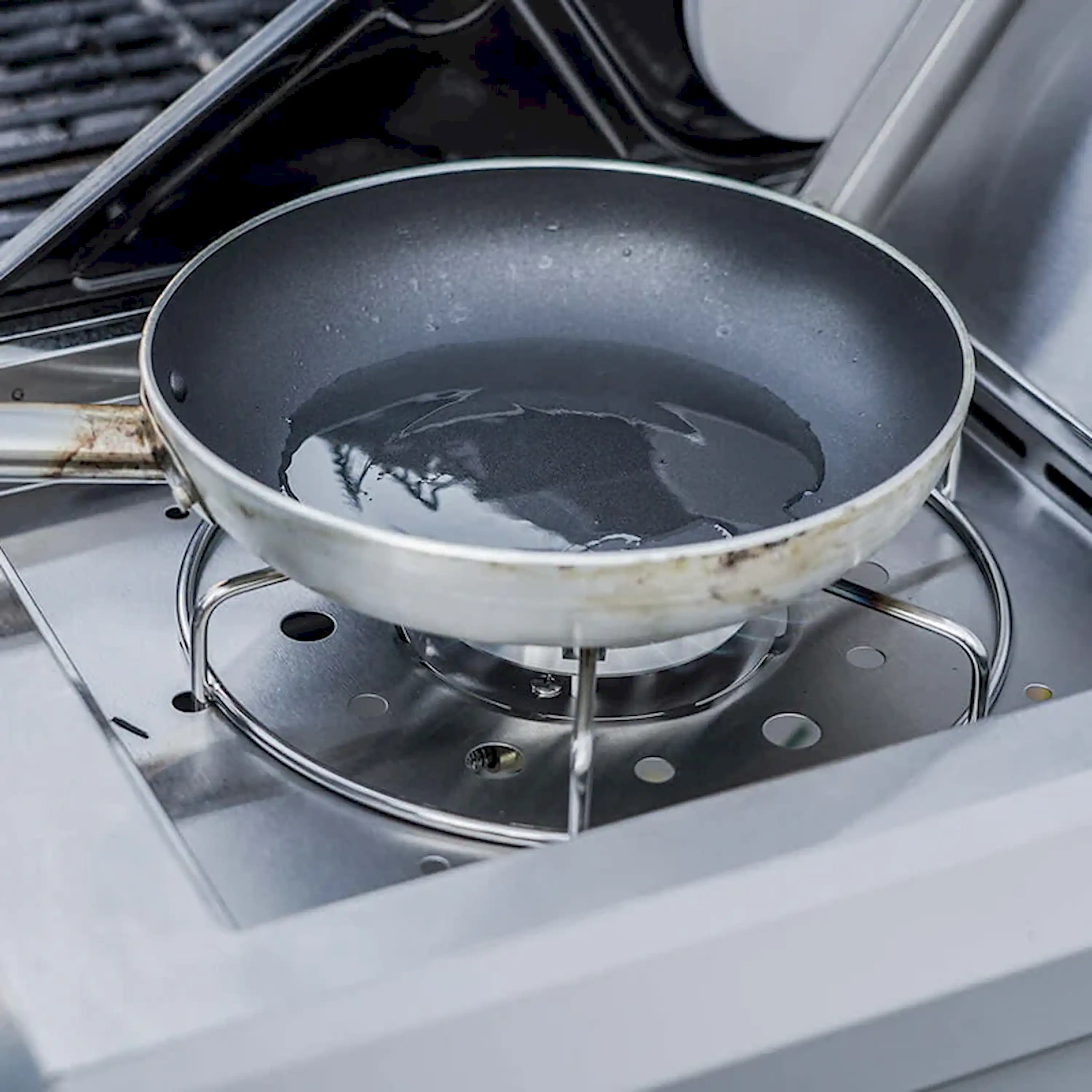 Monument Mesa Propane Gas Grill in Stainless Steel with 3 Burners (M305) - Image 16