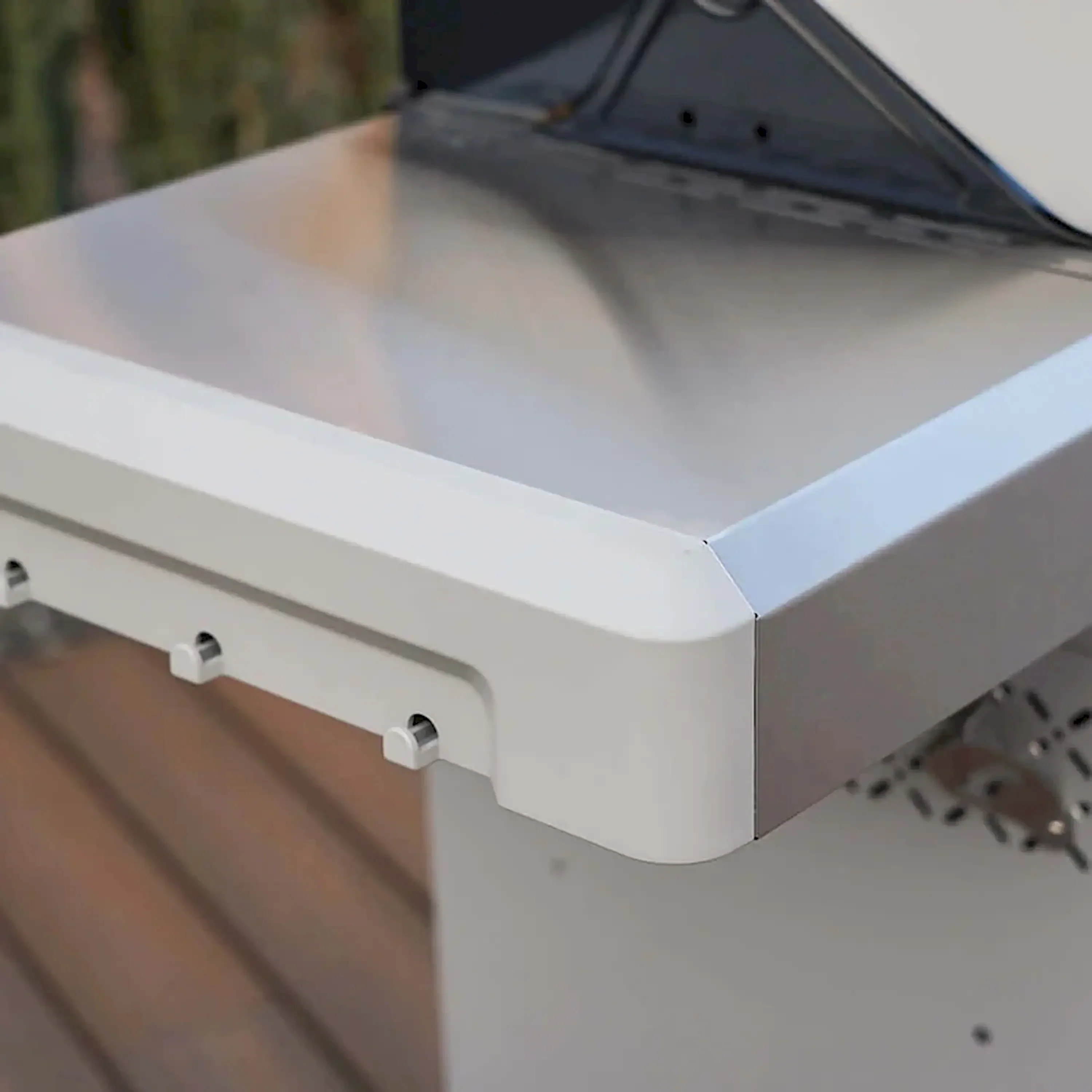 Monument Mesa Propane Gas Grill in Stainless Steel with 3 Burners (M305) - Image 17