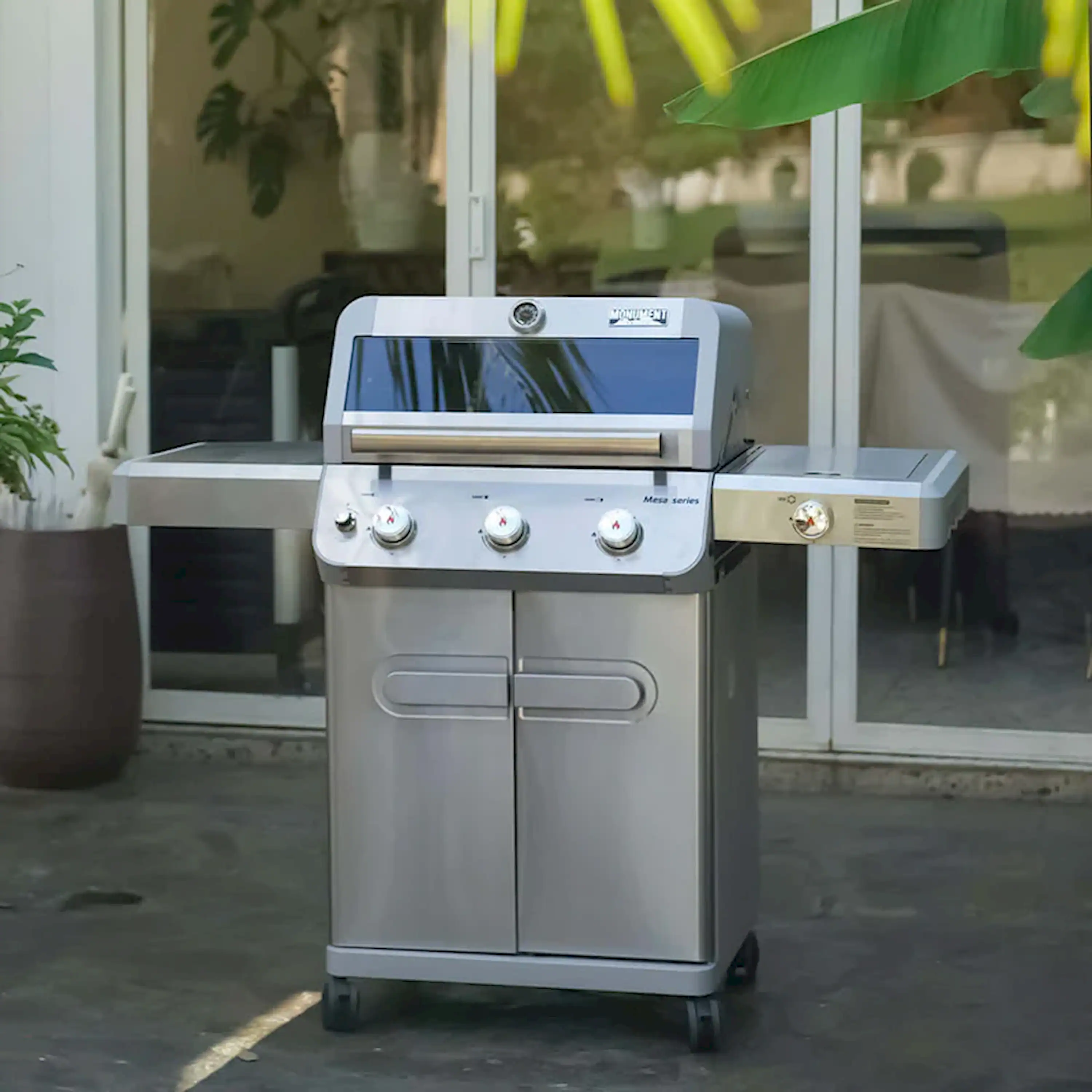 Monument Mesa Propane Gas Grill in Stainless Steel with 3 Burners (M305) - Image 2