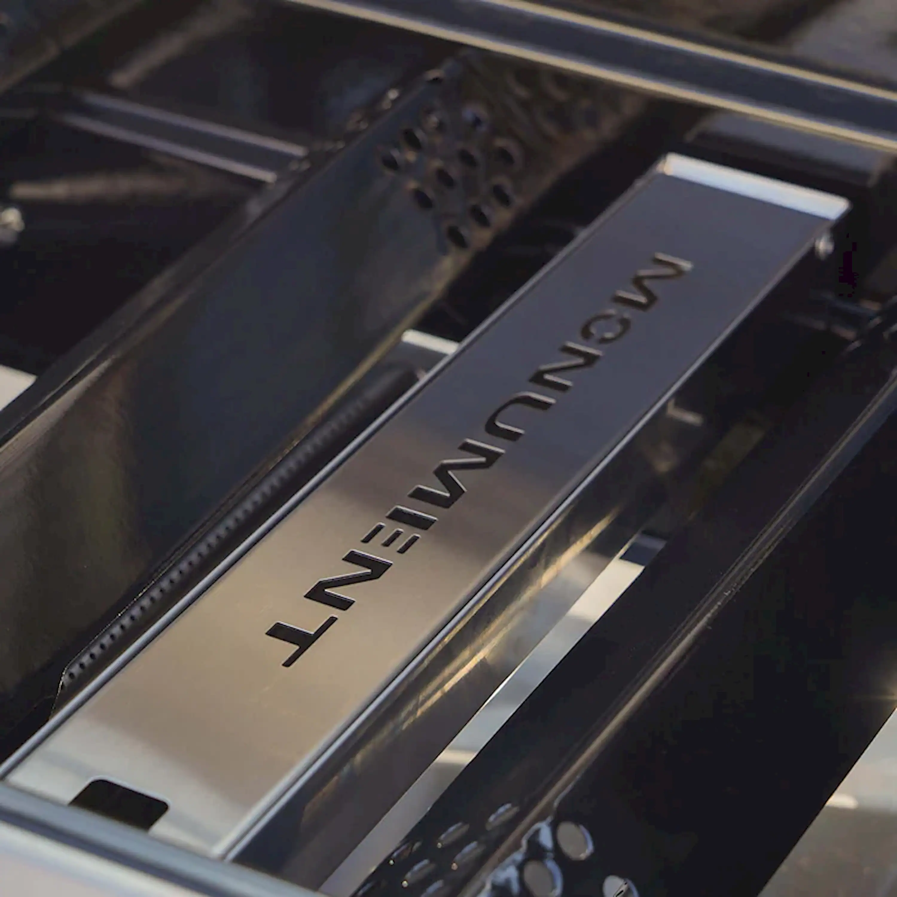 Monument Smoker Box in Stainless Steel (98457) - Image 9
