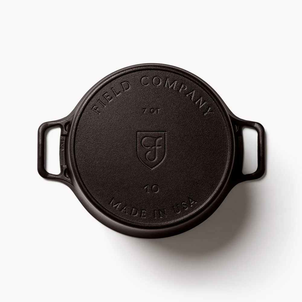 Field Company No.10, 11 ⅝-Inches Top Diameter and 7-Quartz Cast Iron Dutch Oven - Image 6