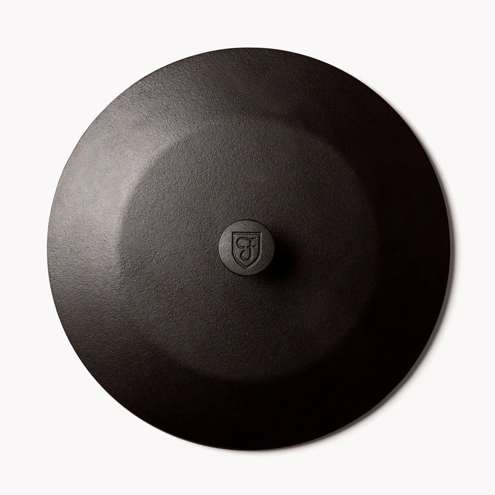 Field Company No.12, 13 ⅜-Inches Skillet & Lid Set - Image 4