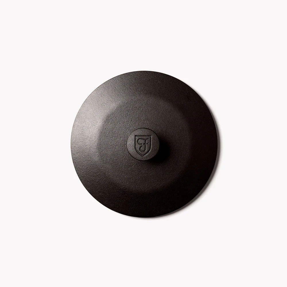 Field Company No.6, 8 ⅜ Skillet & Lid Set - Image 2