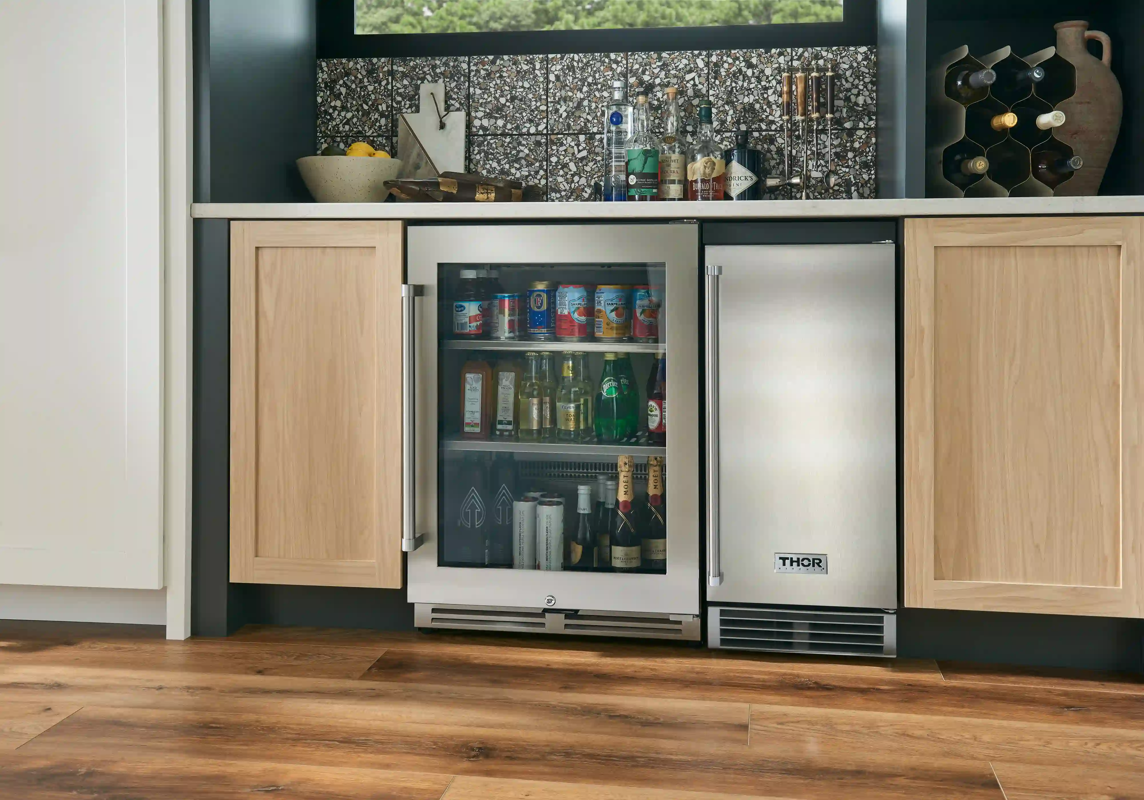 Thor Kitchen 2-Piece Appliance Package - 24-Inch Under Counter Beverage Cooler in Stainless Steel - Image 11