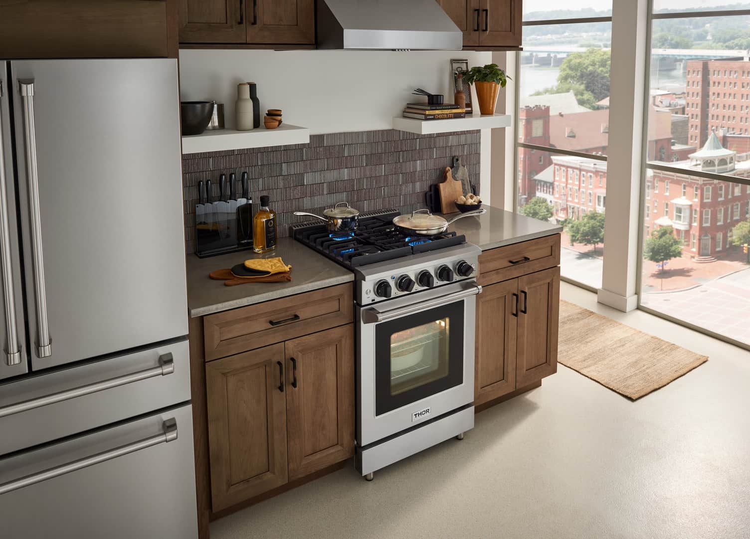 Thor Kitchen 24-Inch 3.7 Cu. Ft. Oven Propane Gas Range with in Stainless Steel (LRG2401ULP) - Image 2