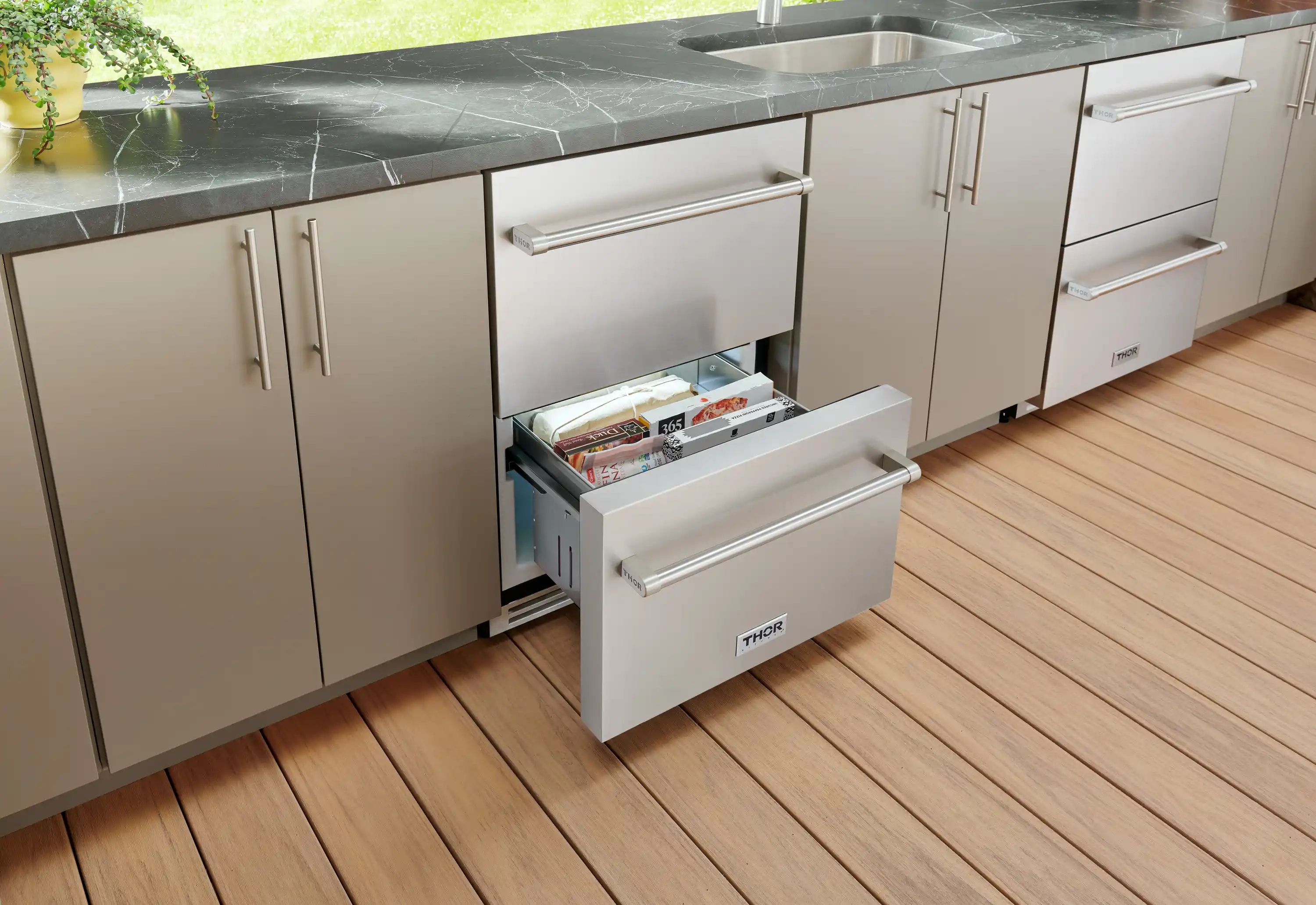 Thor Kitchen 24-Inch Indoor Outdoor Freezer Drawer in Stainless Steel (TRZ24U) - Image 3