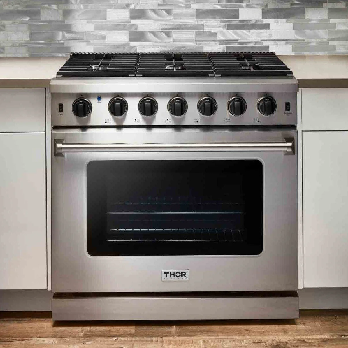 Thor Kitchen 36-Inch Propane Gas Range with 6.0 Cu. Ft. Oven in Stainless Steel (LRG3601ULP) - Image 2