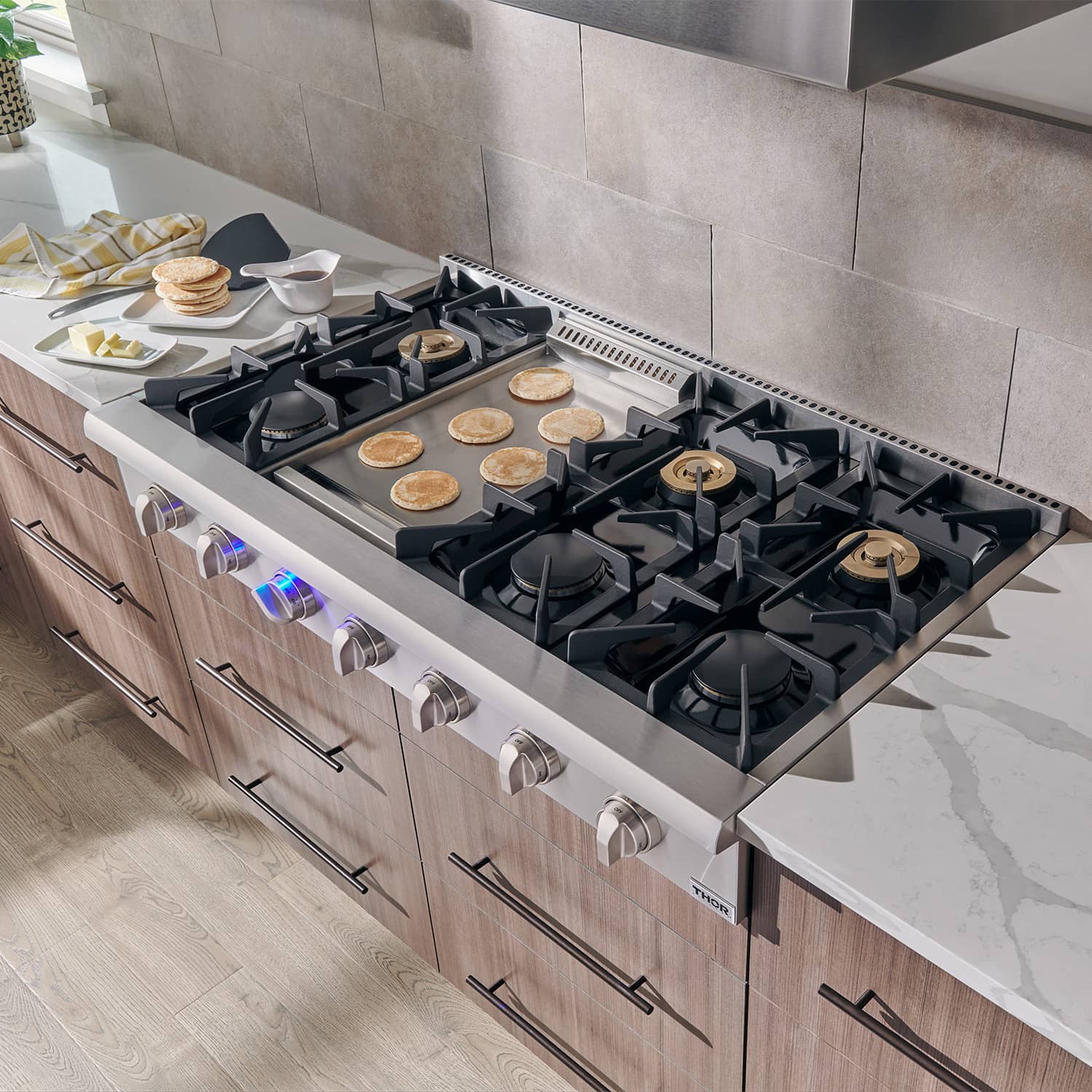 Thor Kitchen 48-Inch Propane Gas Cooktop in Stainless Steel with 6 Burners Including Power Burners and Griddle (HRT4806ULP) - Image 4