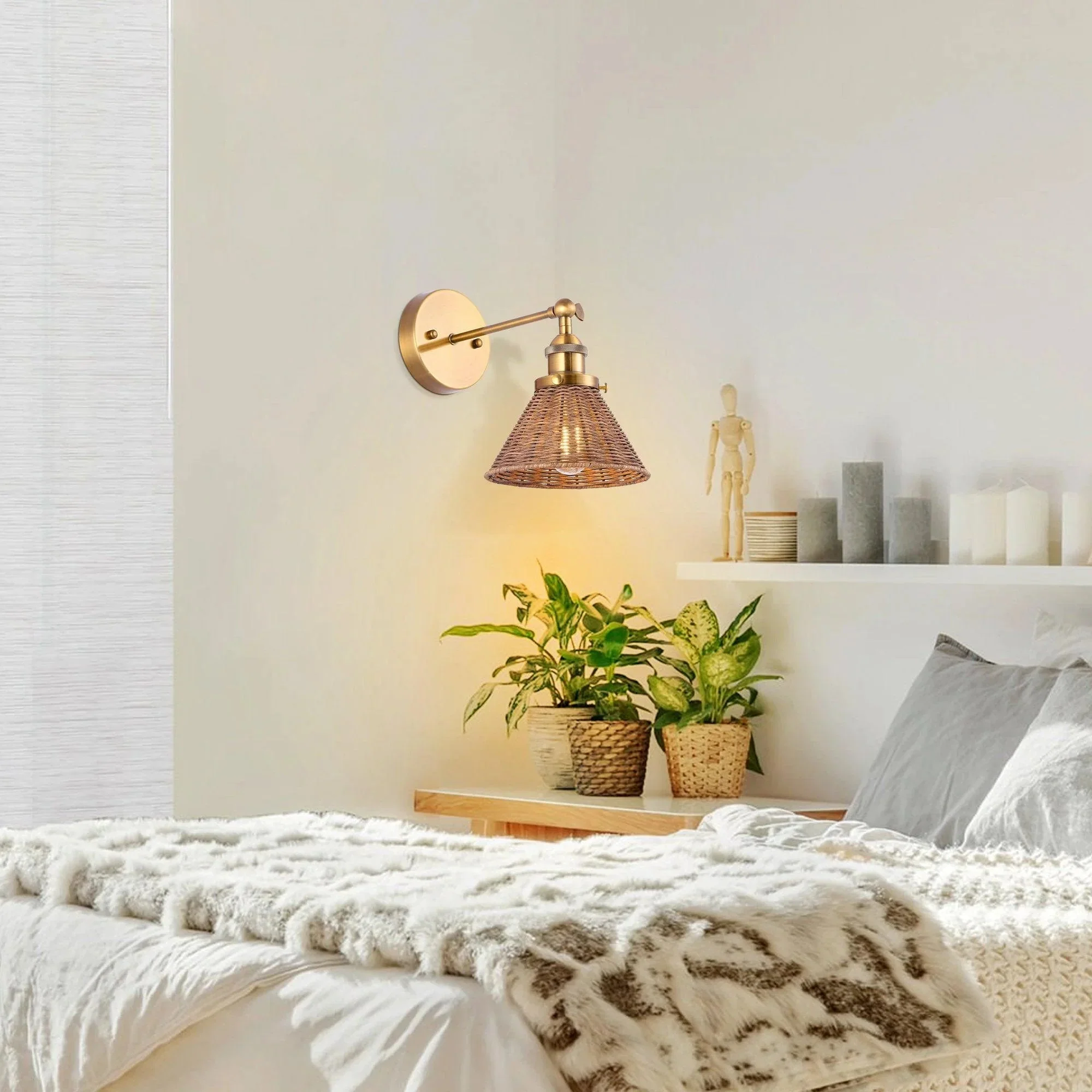 Parrot Uncle Traditional 1-Light Golden Wall Light (W2205110V) - Image 2