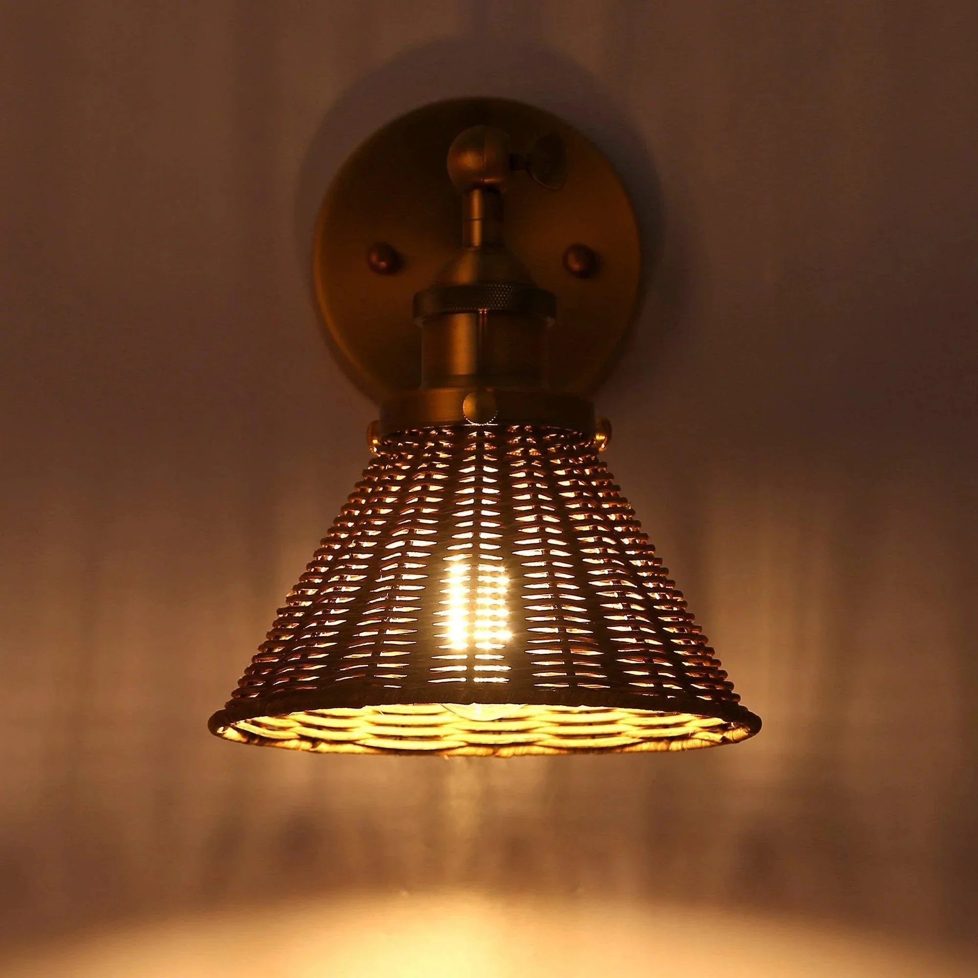 Parrot Uncle Traditional 1-Light Golden Wall Light (W2205110V) - Image 8