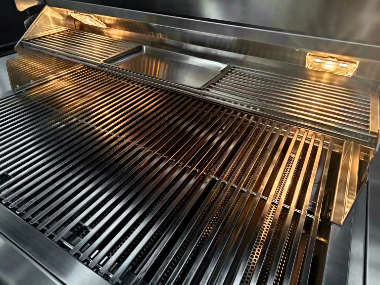 TrueFlame 25-Inch 3 Burners Liquid Propane Freestanding Grill Cart in Stainless Steel (AP2-TF25-LP) - Image 5