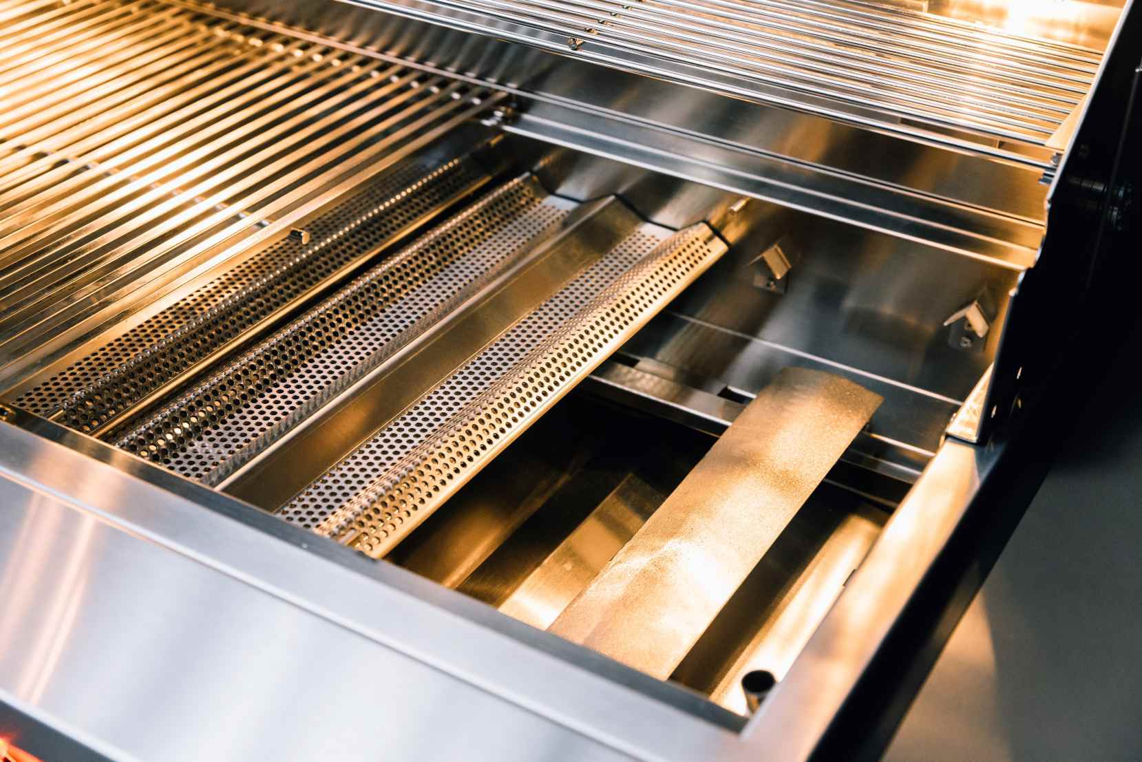 TrueFlame 25-Inch Built-In Propane Gas Grills in Stainless Steel (TF25-LP) - Image 13