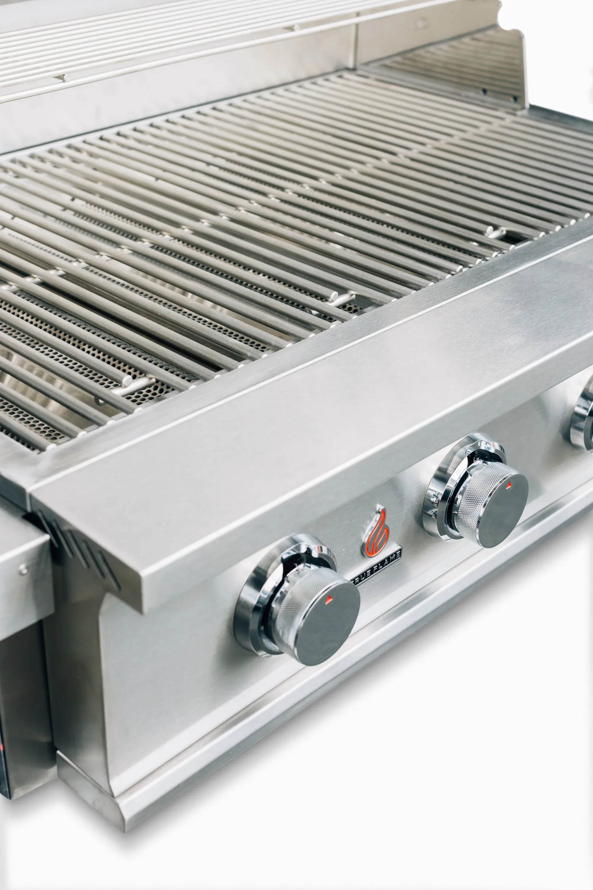 TrueFlame E Series 32" 4 Burner Gas Grill (TFE32-NG) - Image 4