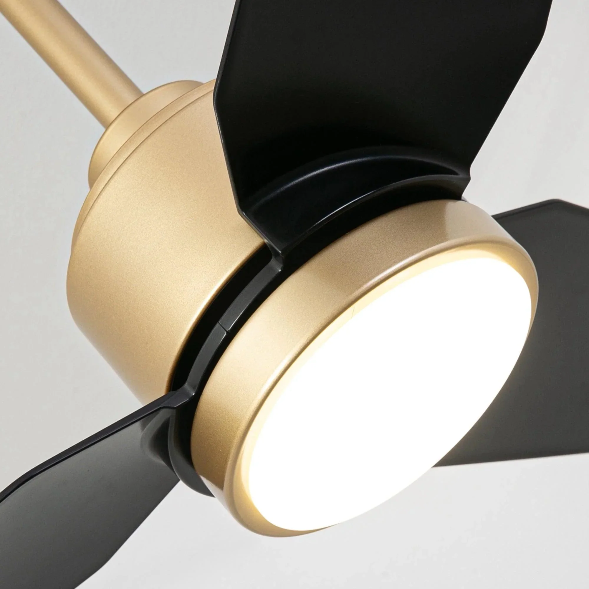 Parrot Uncle Vaczon 42-Inch 3-Blades Modern Ceiling Fan with Remote Control and LED Light - Image 17