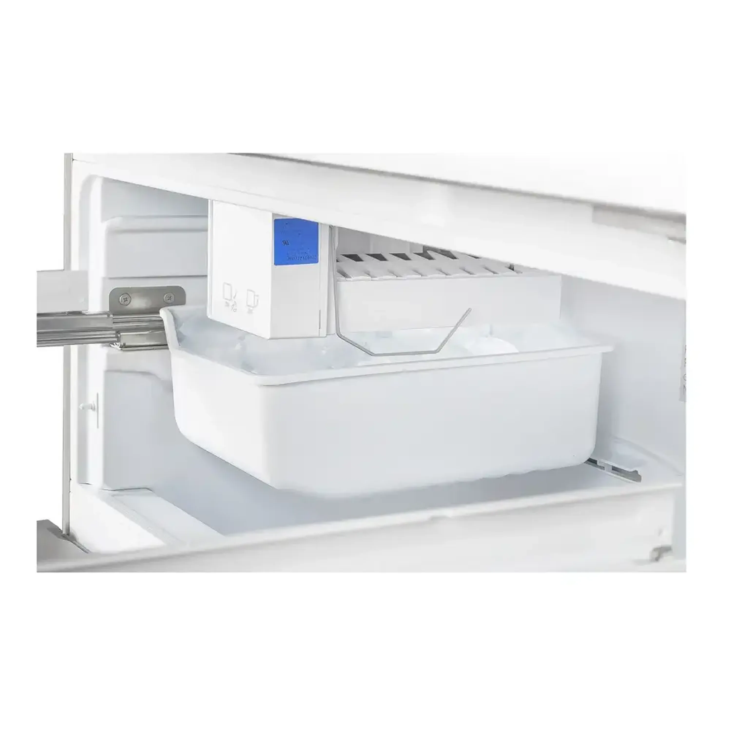 Verona 30-Inch Freestanding Bottom Freezer Refrigerator with 17.6 Cu. Ft. Total Capacity, Automatic Ice Maker, Recessed Handle (VEFBF3017RISL) - Image 6