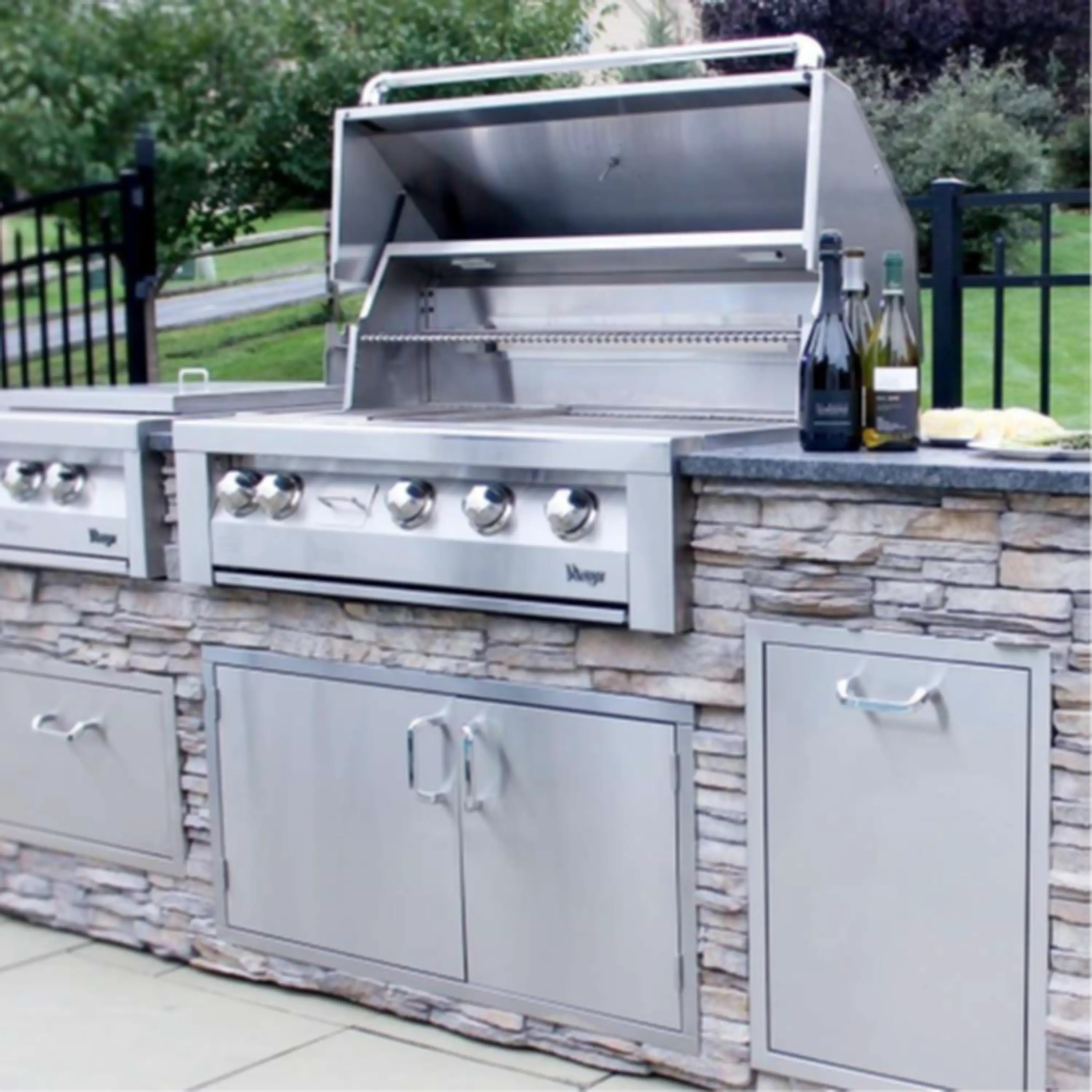 Vintage 42-Inch Built-In Liquid Propane Grill in Stainless (VBQ42G-L) - Image 2