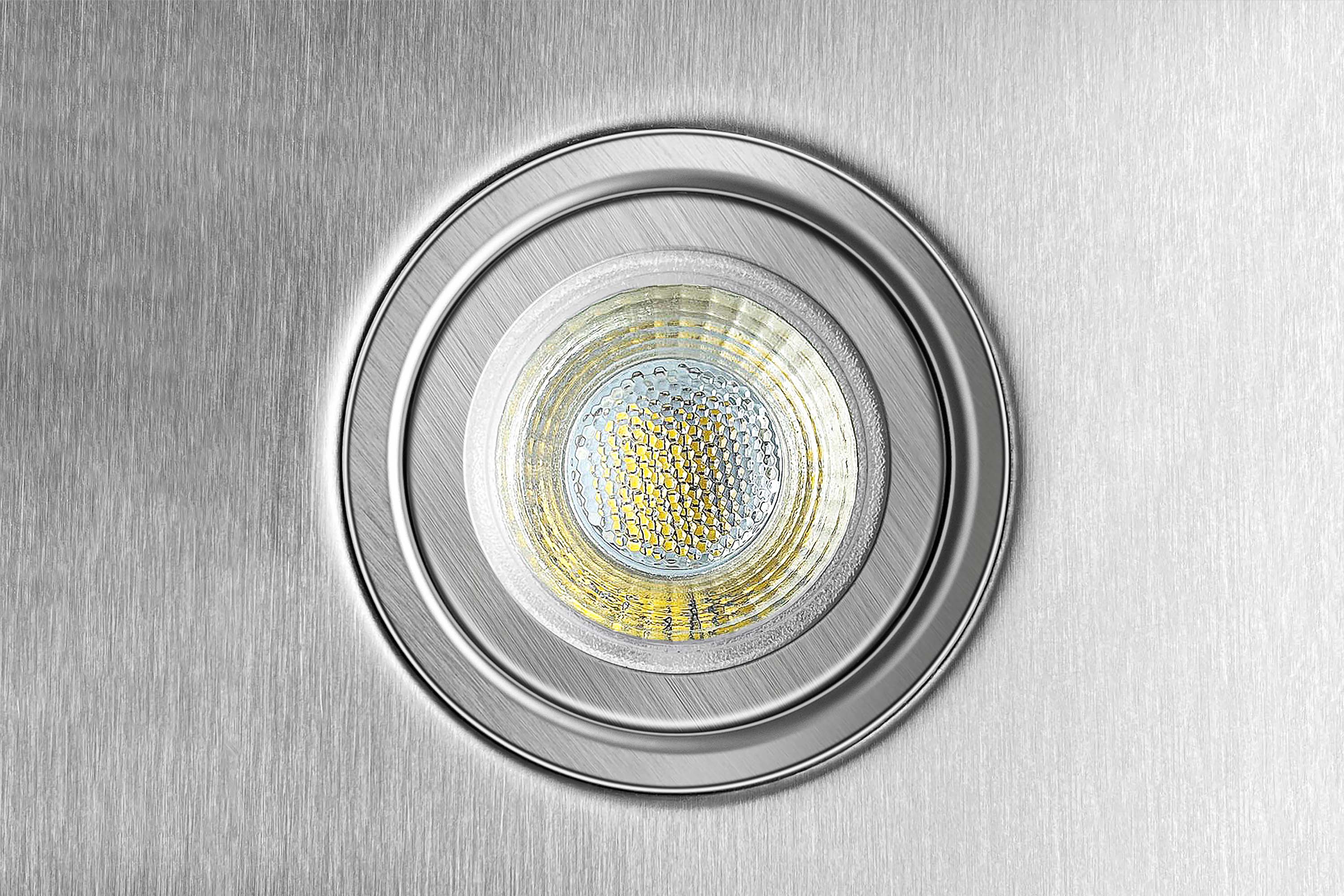 Hauslane 30-Inch 500 CFM Convertible Wall Mount Range Hood in Stainless Steel (WM-540SS-30) - Image 7