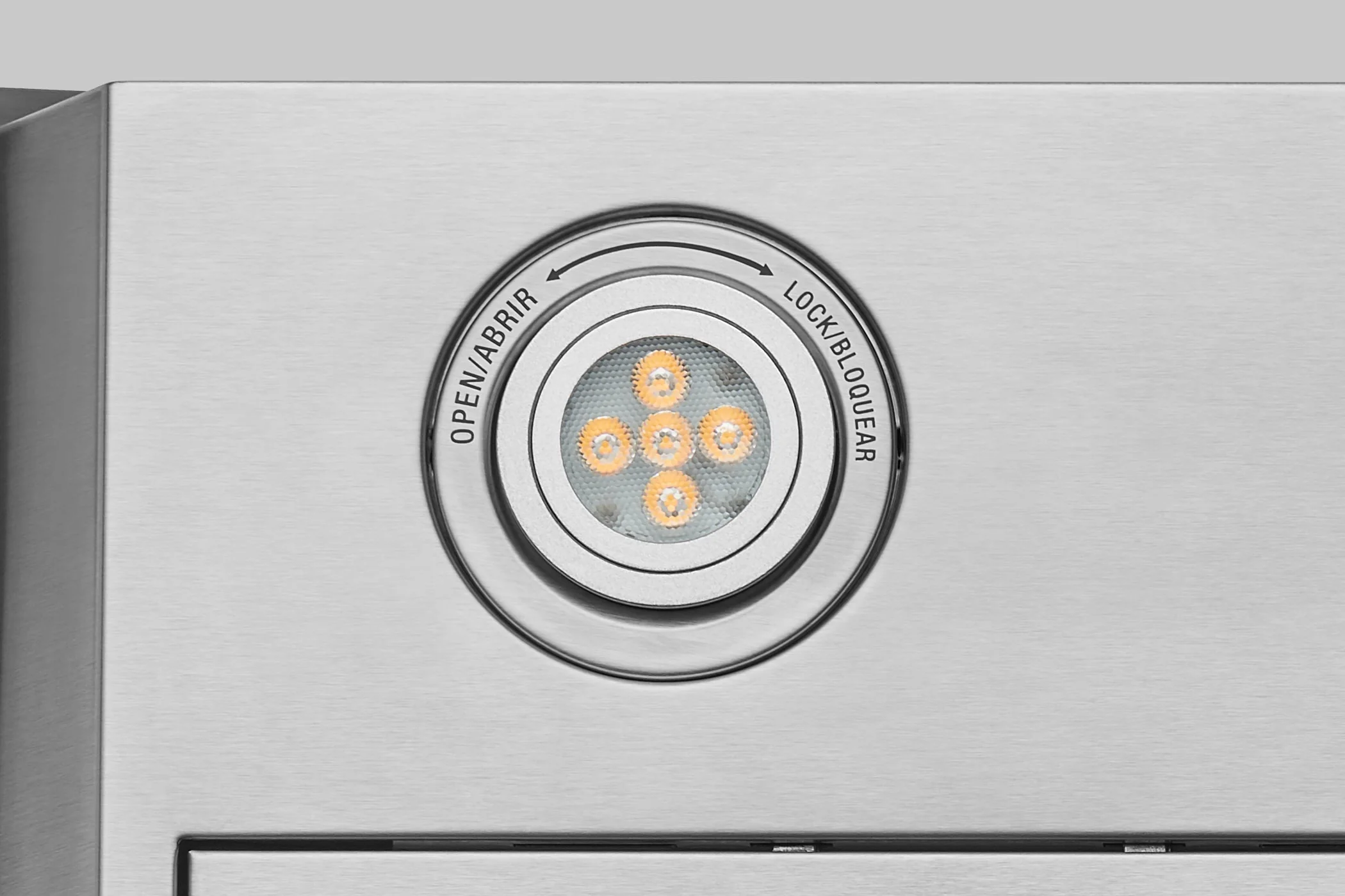 Hauslane Wall Mount Range Hood with Tempered Glass in Stainless Steel (WM-630SS) - Image 6