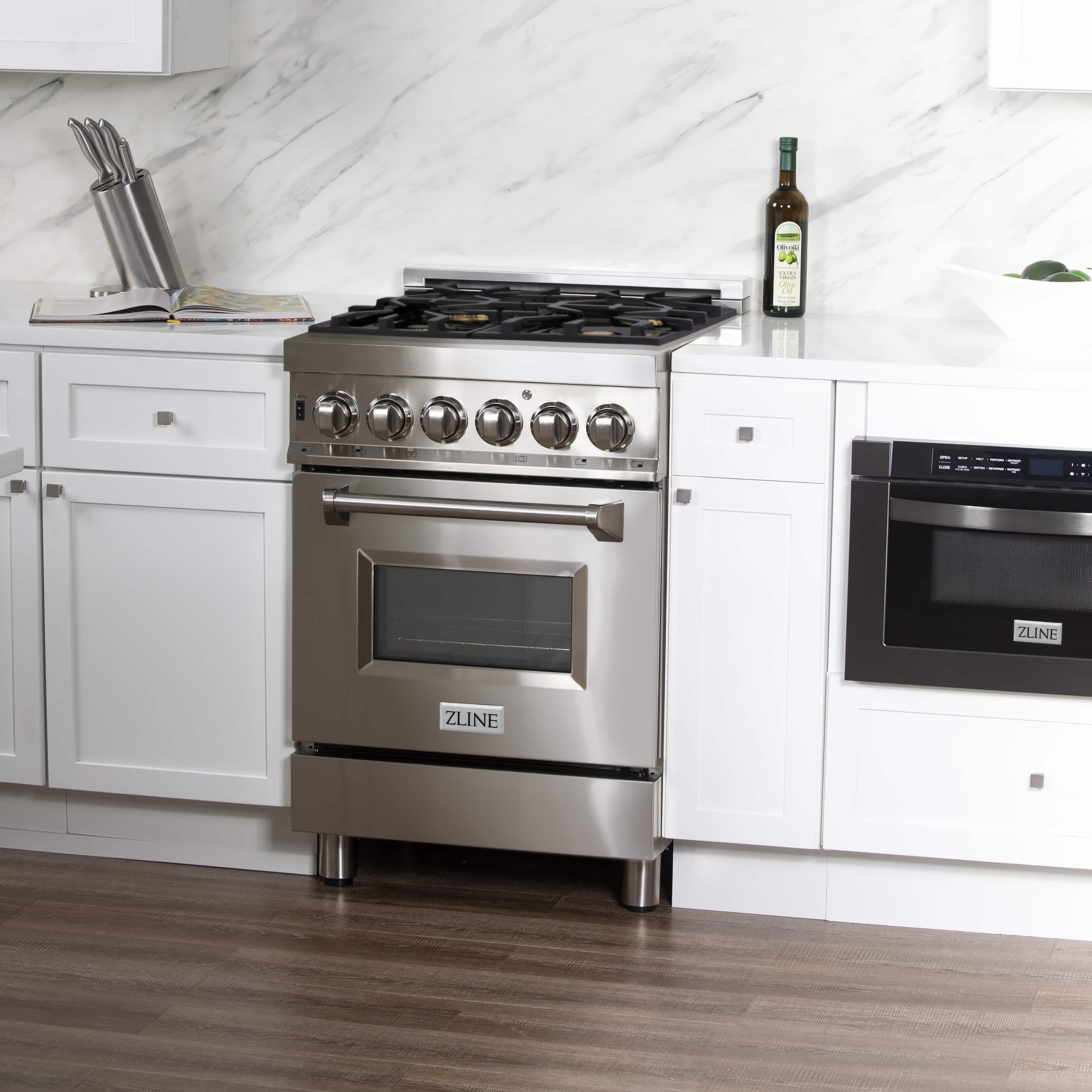 ZLINE 24-inch Legacy Series Dual Fuel Range with Gas Stove and 2.8 Cu. Ft. Electric Oven in Stainless Steel with Brass Burners (RA-BR-24) - Image 4