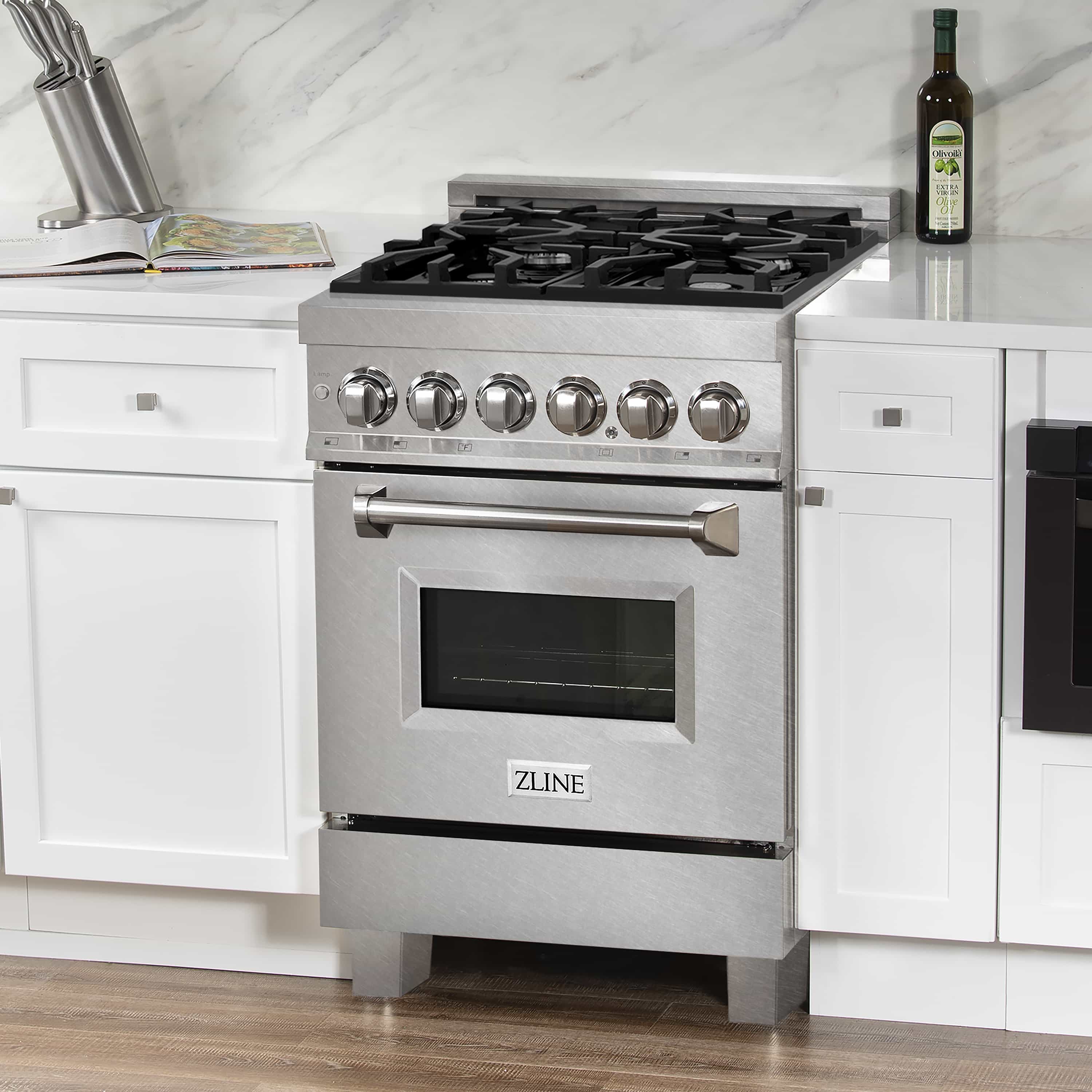 ZLINE 24-inch Legacy Series Dual Fuel Range in Fingerprint Resistant Satin Stainless Steel (RAS-SN-24) - Image 4