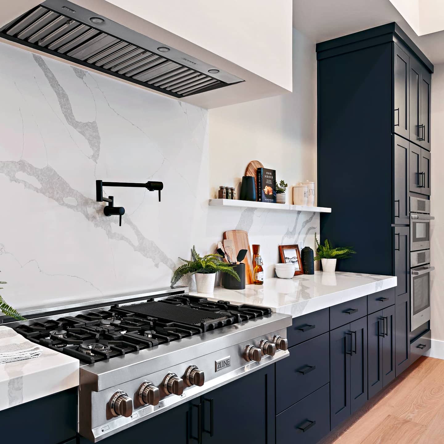 ZLINE 3-Piece Appliance Package - 48 in. Rangetop, 30 in. Wall Oven, & Premium Hood in Stainless Steel - Image 4
