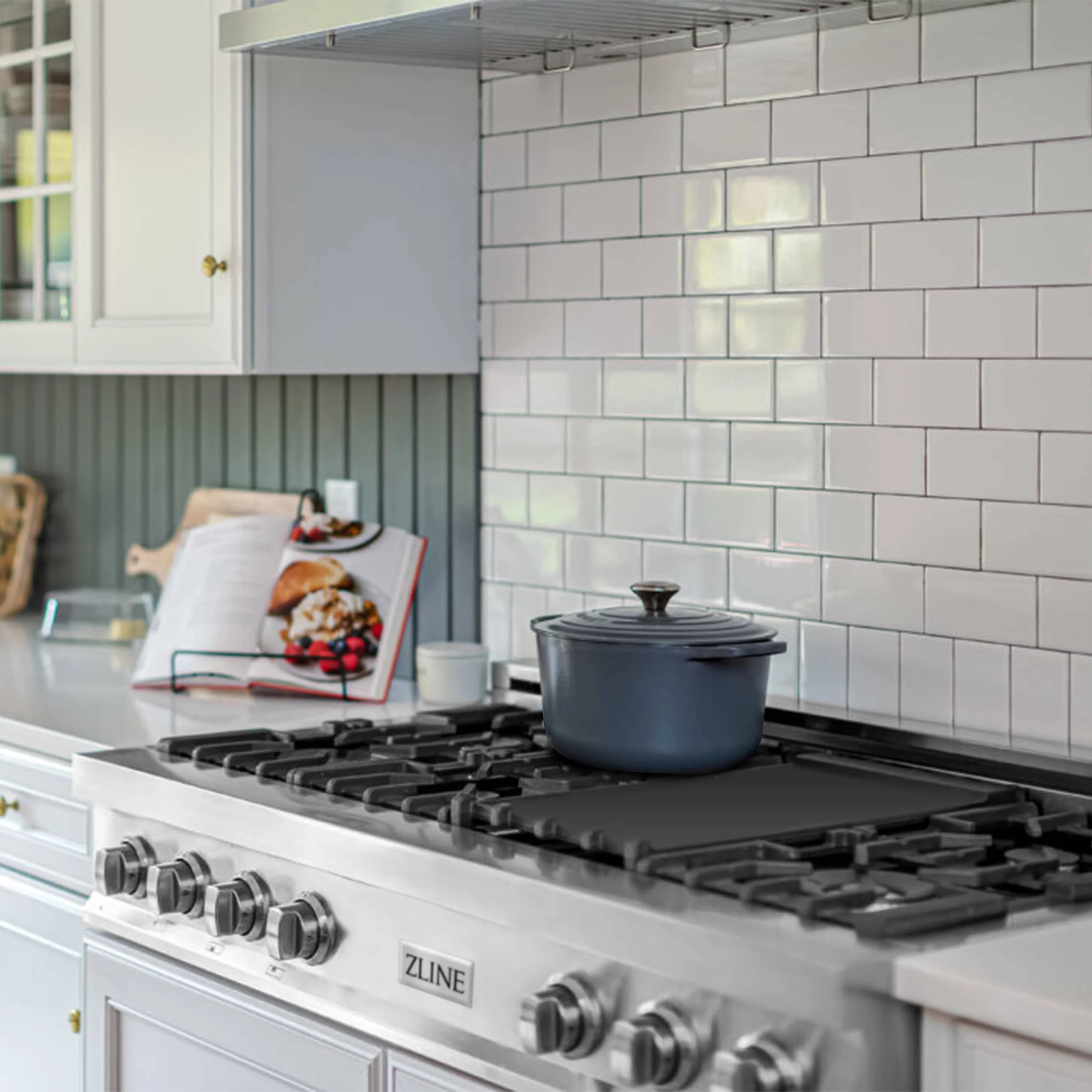 ZLINE 3-Piece Appliance Package - 48 in. Rangetop, 30 in. Wall Oven, & Premium Hood in Stainless Steel - Image 5