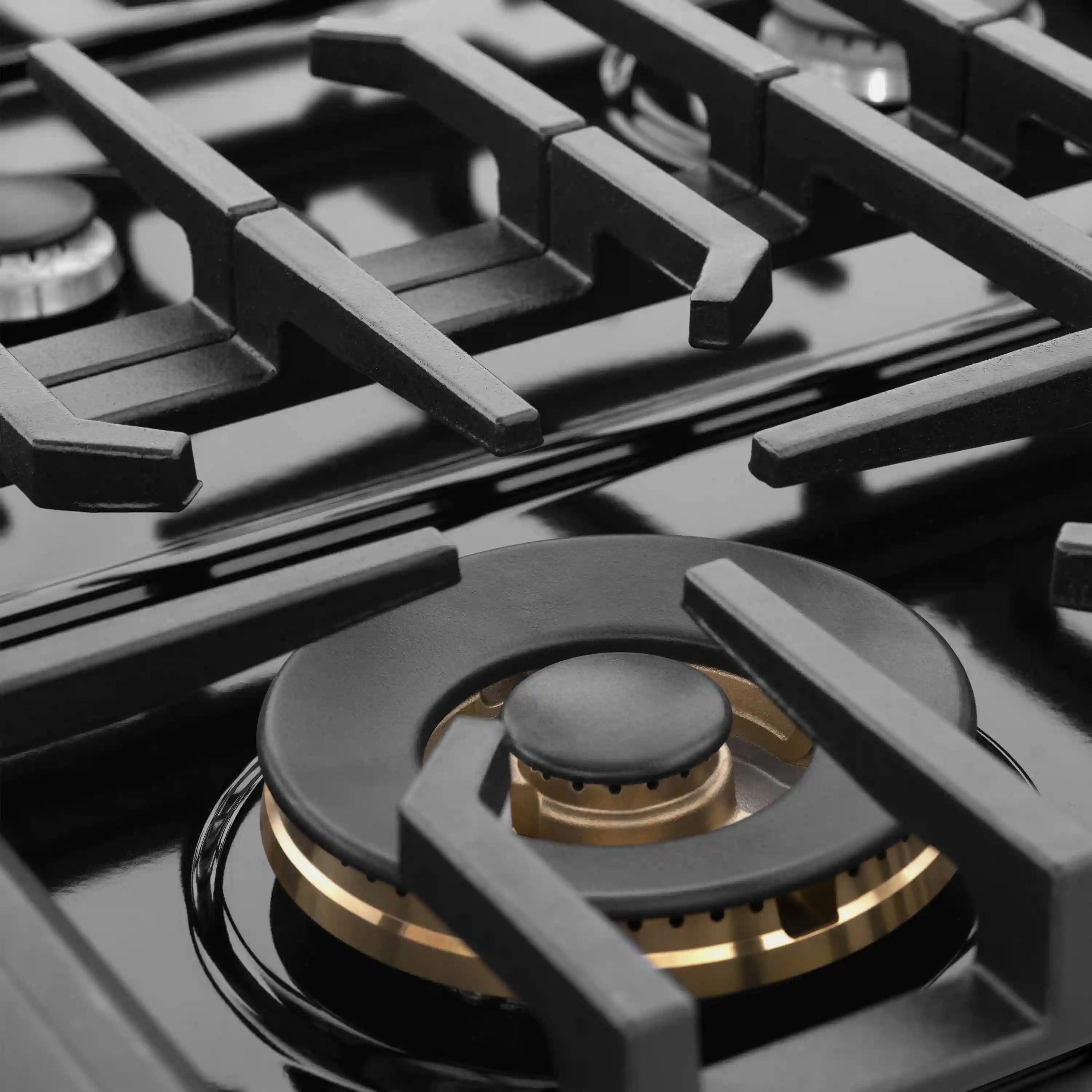 ZLINE 48-Inch Paramount Gas Rangetop with 8 Burners and Porcelain Cooktop in Black Satin Stainless Steel (SRTBS-48) - Image 4