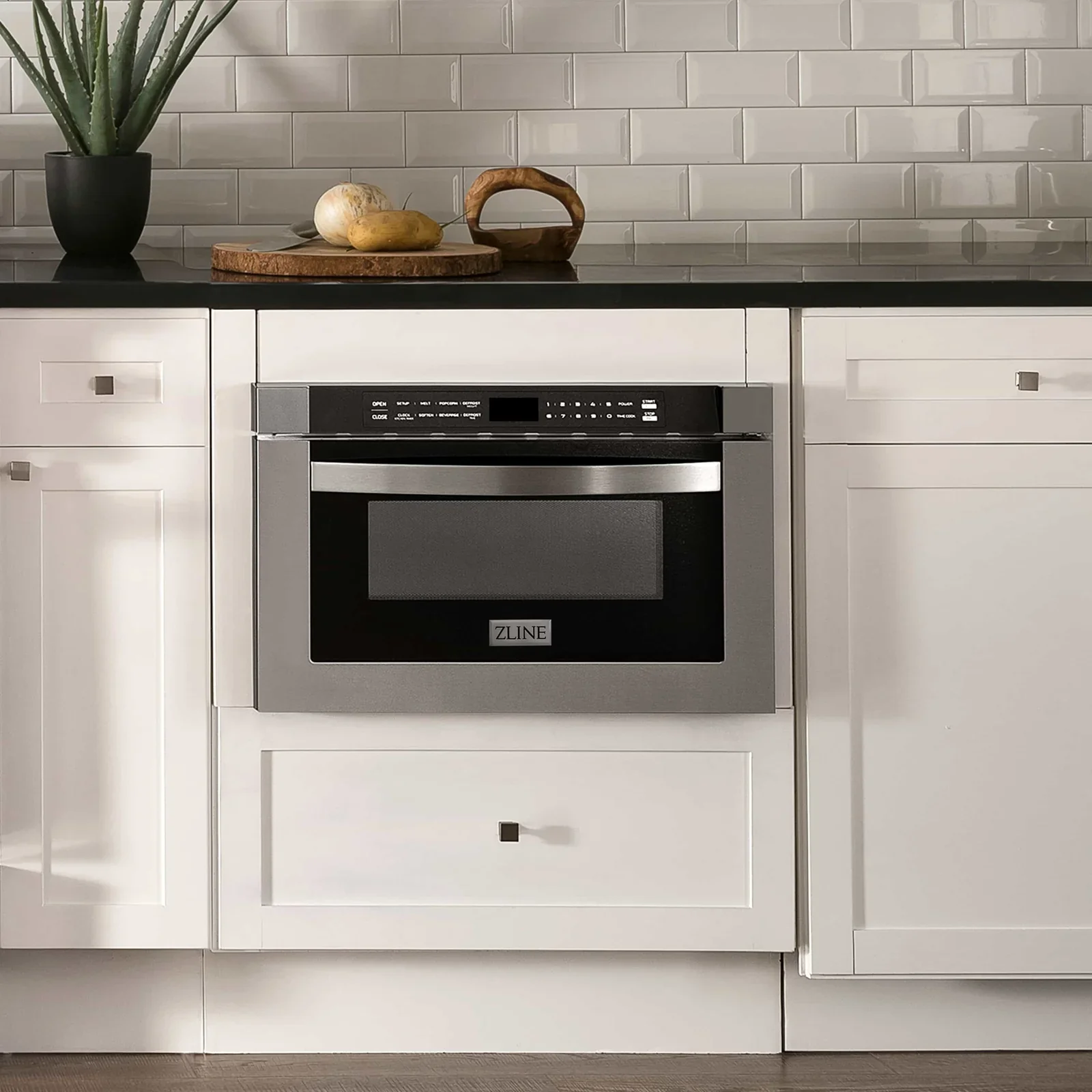 ZLINE Appliance Package - 36-Inch Gas Range, Range Hood, Microwave Drawer, Tall Tub Dishwasher and Beverage Fridge in Stainless Steel (5KP-SGRRH36-MWDWV-RBV) - Image 22