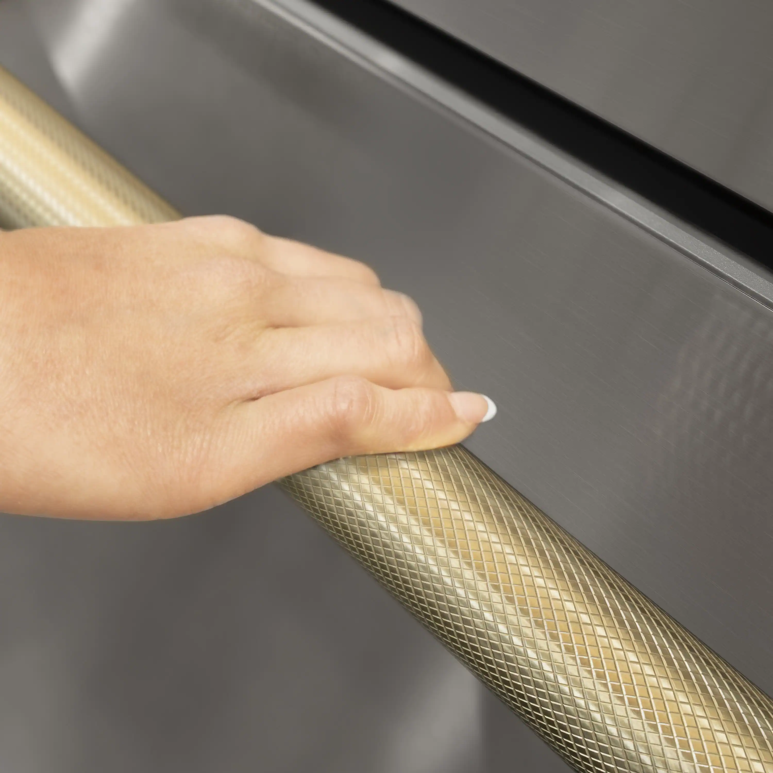 ZLINE Autograph 36-Inch Standard-Depth French Door Refigerator with External Water Dispenser & Dual Ice Maker in Stainless Steel with Bronze Helix Handles (RSMZ-W-36-KCB) - Image 14
