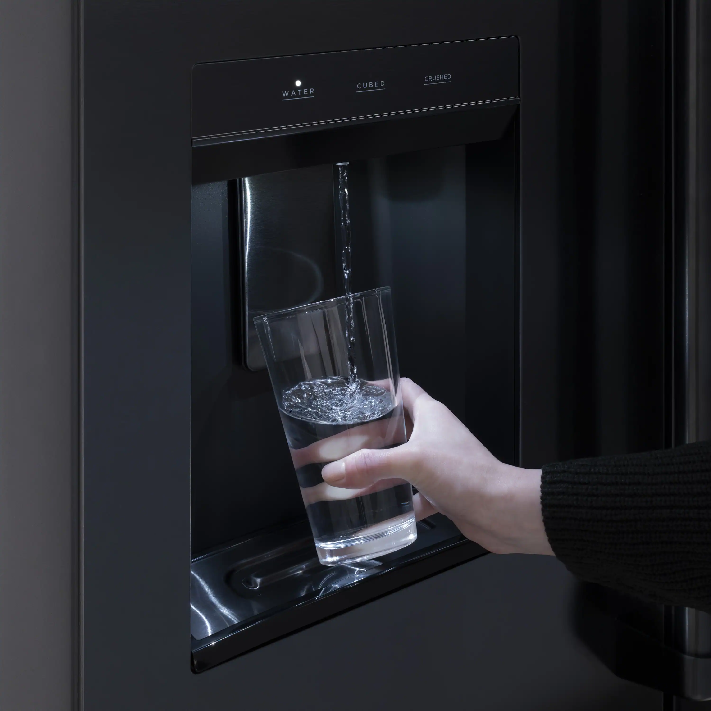 ZLINE Autograph 36-Inch Standard-Depth French Door Refrigerator with External Water Dispenser & Dual Ice Maker in Black Stainless Steel with Bronze Helix Handles (RSMZ-W36-BS-KCB) - Image 11