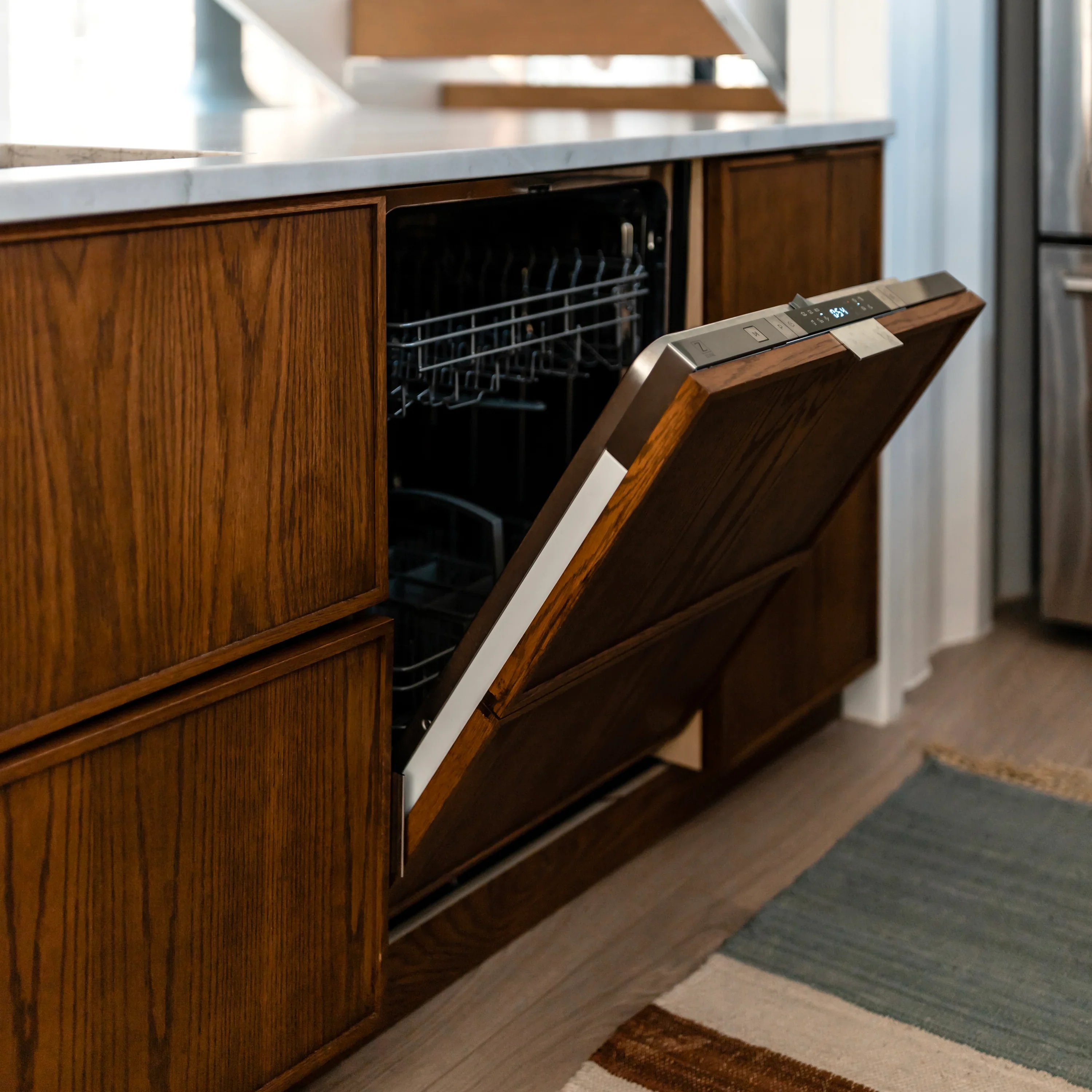 ZLINE Autograph Edition 24-Inch Tallac Series 3rd Rack Top Control Built-In Tall Tub Dishwasher in Custom Panel Ready with Polished Gold Handle (DWVZ-24-G) - Image 3