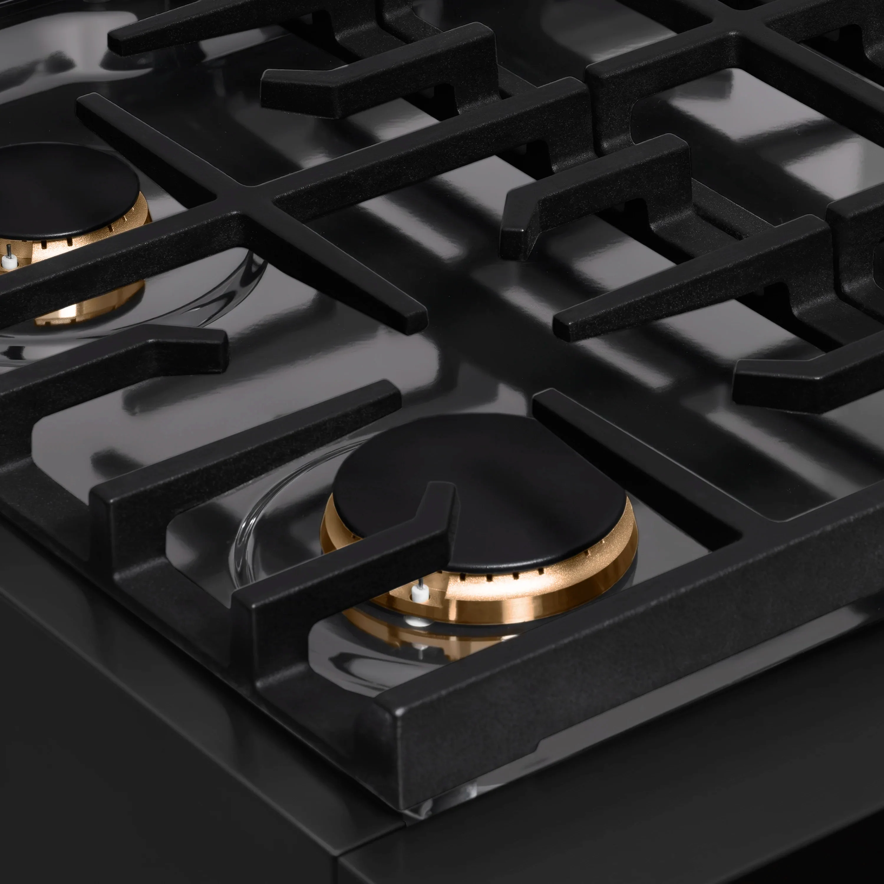 ZLINE Autograph Edition 30-Inch Paramount Gas Rangetop with 4 Burners and Porcelain Cooktop in Black Stainless Steel with Champagne Bronze Accents (SRTBZ-30-CB) - Image 4