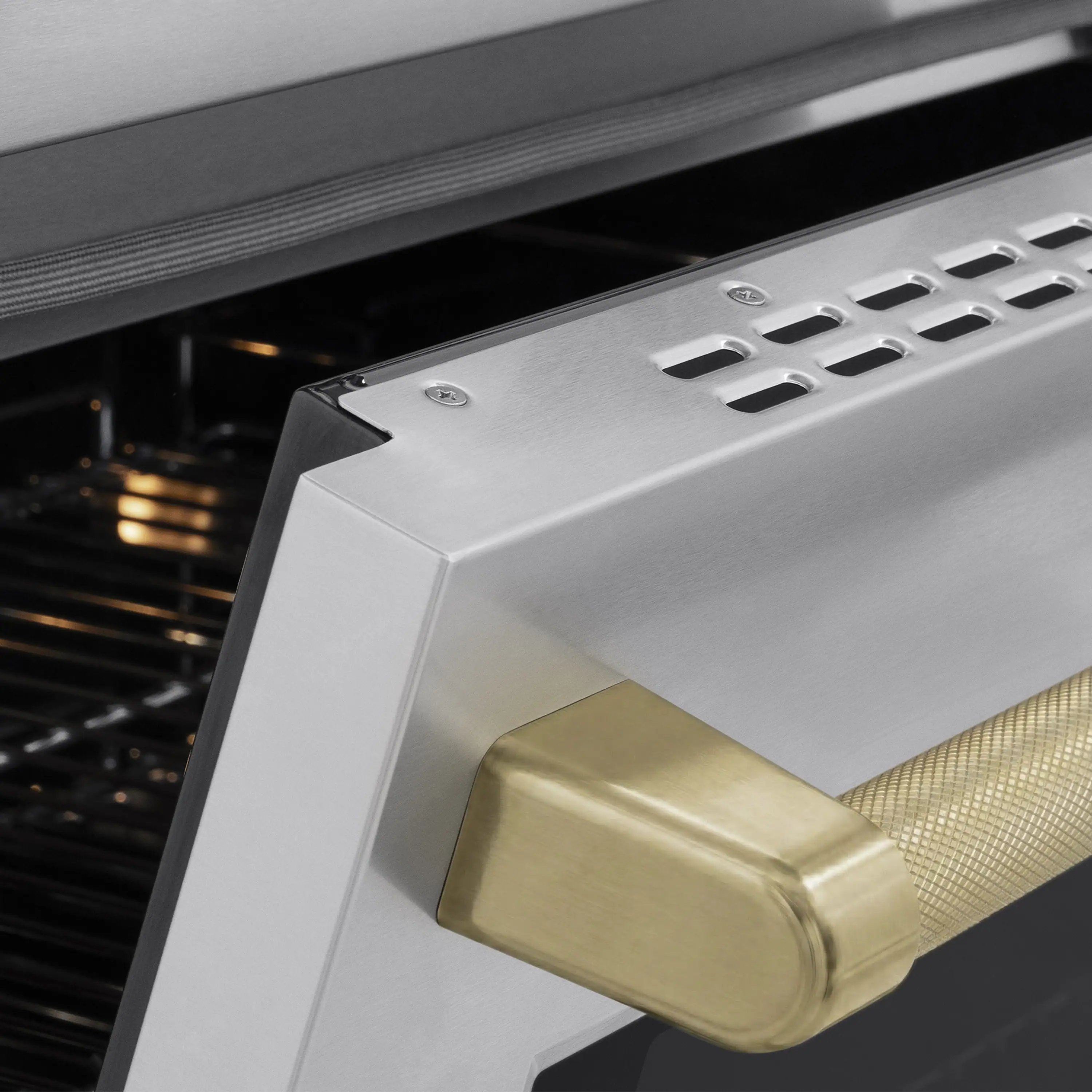 ZLINE Autograph Edition 36-Inch 5.2 Cu. Ft. Paramount Induction Range with 5 Element Cooktop and Electric Convection Oven in Stainless Steel with Champagne Bronze Helix Handle and Knob Accents (SINRZ-36-KCB) - Image 7