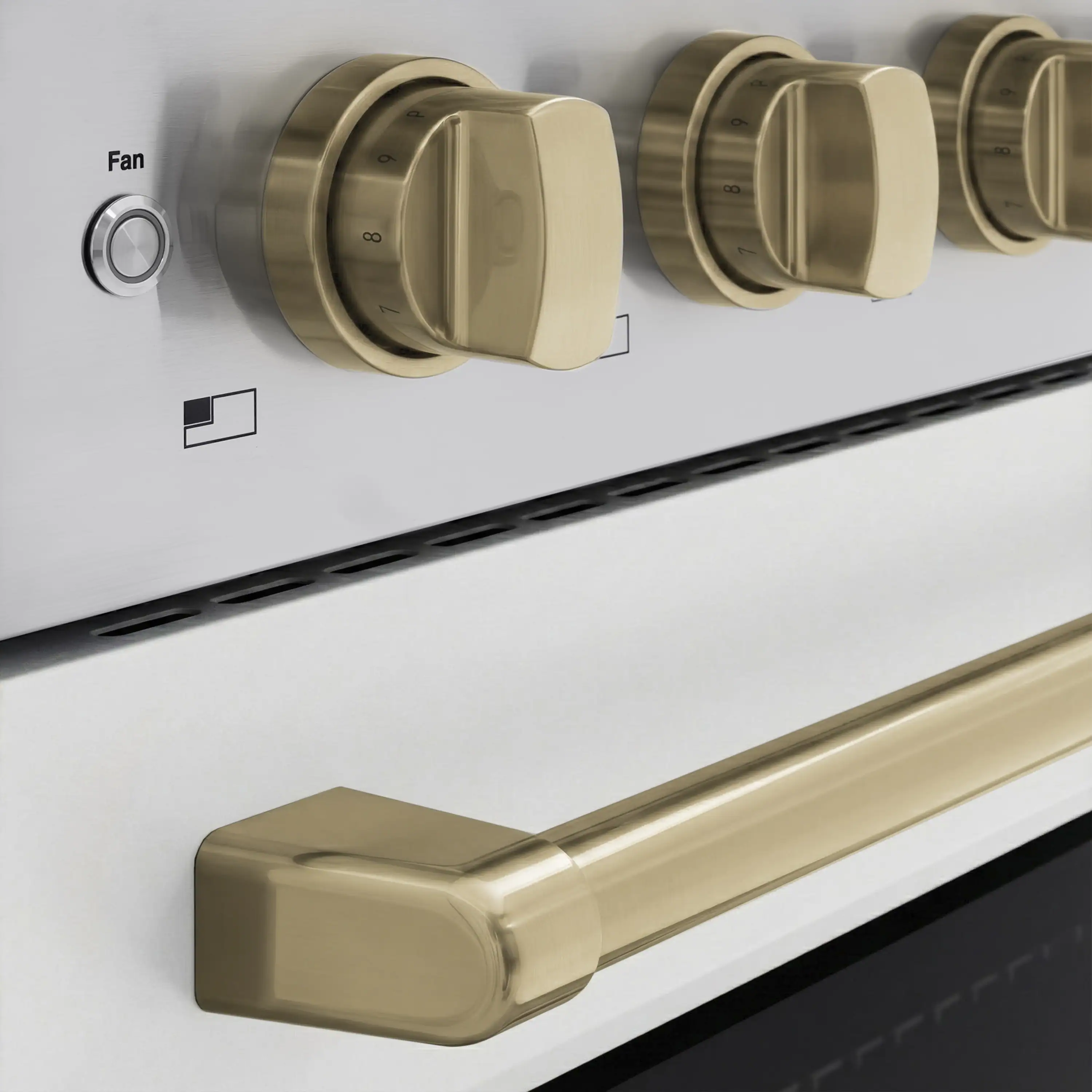ZLINE Autograph Edition 36-Inch 5.2 Cu. Ft. Paramount Induction Range with 5 Element Cooktop and Electric Convection Oven in Stainless Steel with White Matte Door and Champagne Bronze Accents (SINRZ-WM-36-CB) - Image 4