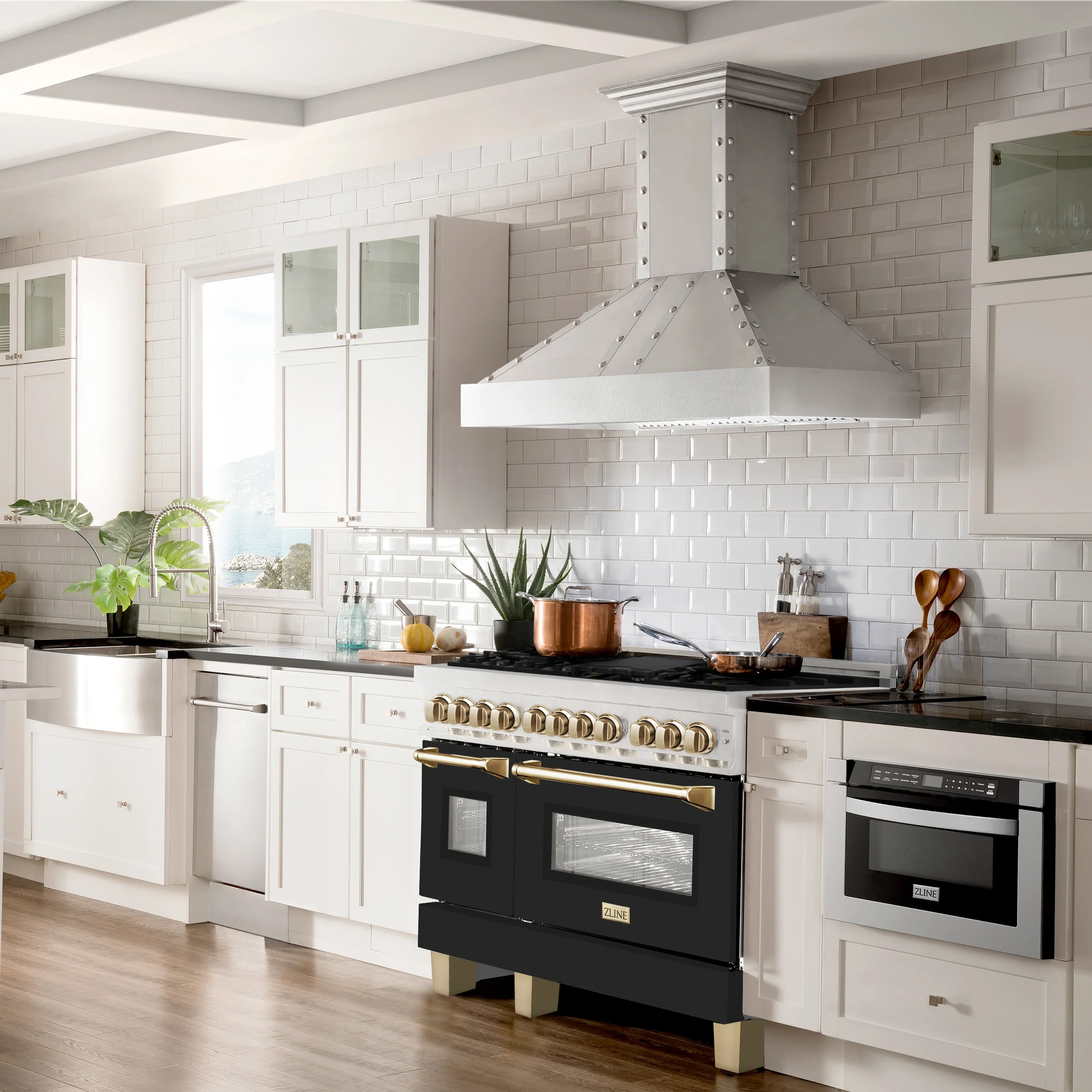 ZLINE Legacy Series Autograph Edition 48-inch Dual Fuel Range with Gas Stove and 6.0 Cu. Ft. Electric Oven in Fingerprint Resistant DuraSnow® Stainless Steel with Black Matte Door and Polished Gold Accents (RASZ-BLM-48-G) - Image 3