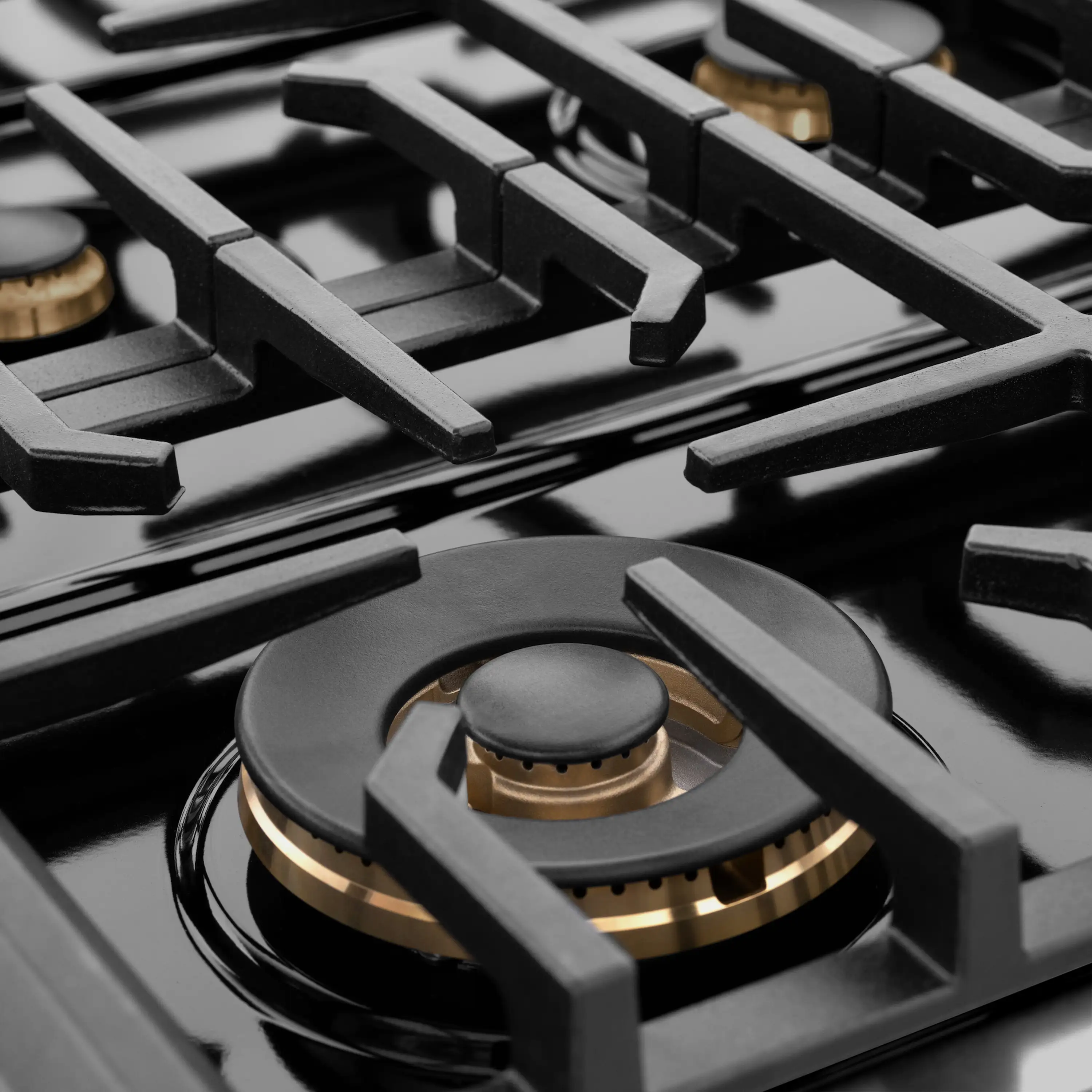 ZLINE Autograph Edition 48-Inch Paramount Gas Rangetop with 8 Burners and Porcelain Cooktop in Black Stainless Steel with Polished Gold Accents (SRTBZ-48-G) - Image 4